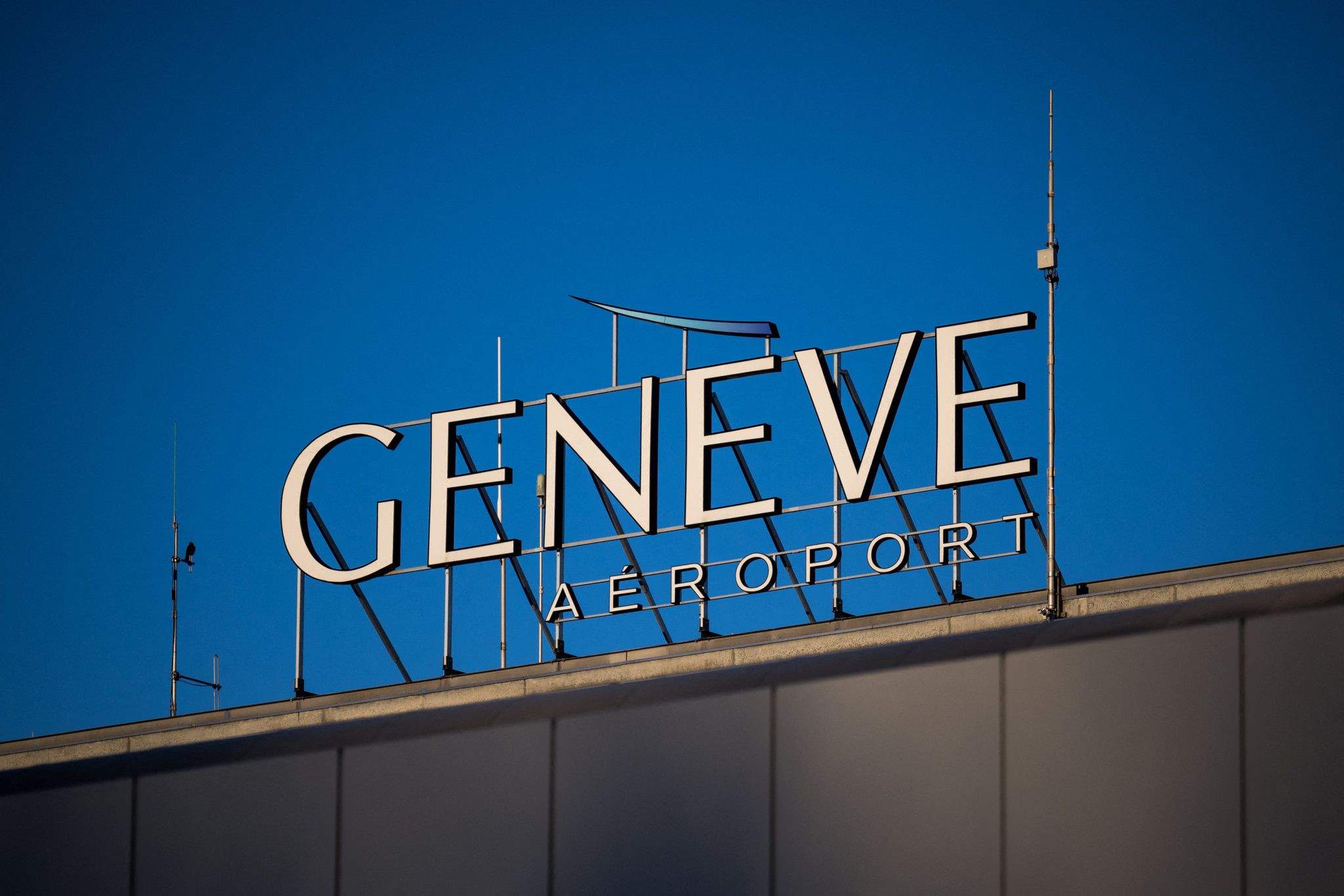 Une panne du contrôle aérien affecte l'espace aérien à Genève