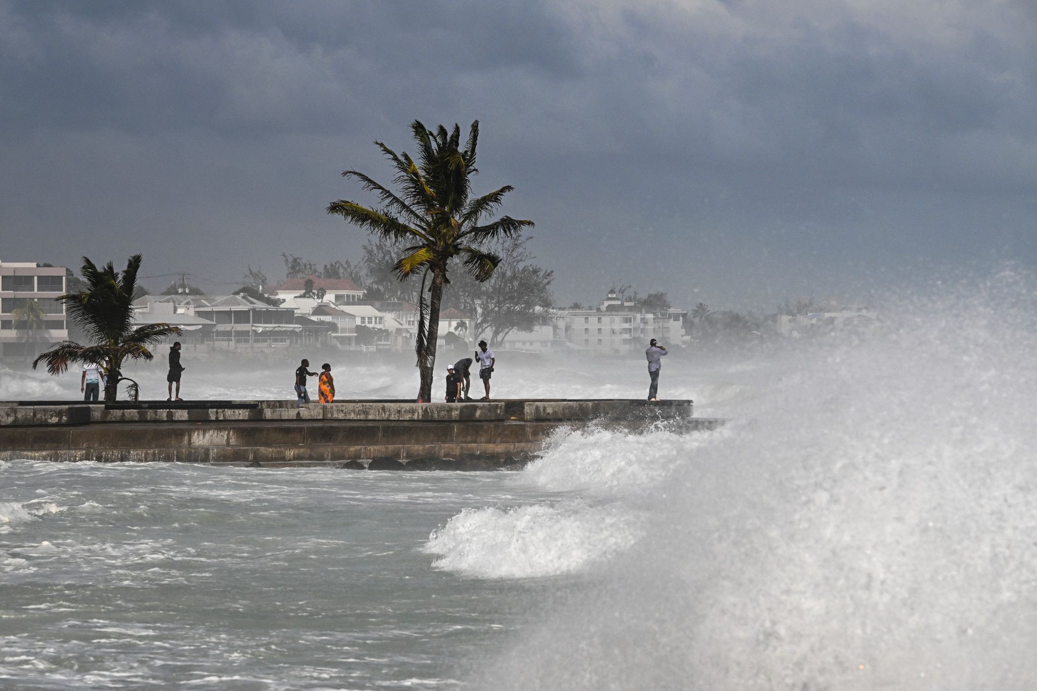 L'ouragan Béryl touche le sud des Antilles