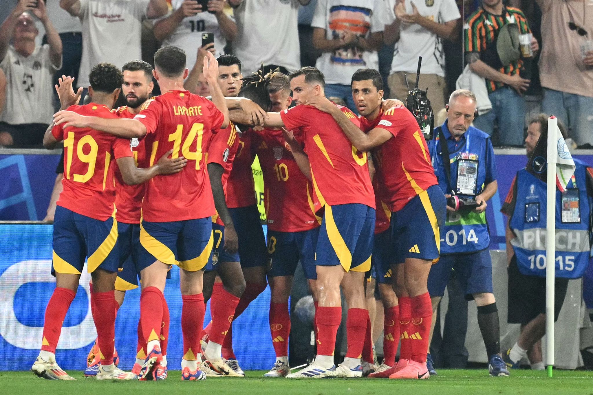 L'Espagne renverse la France et mène au score