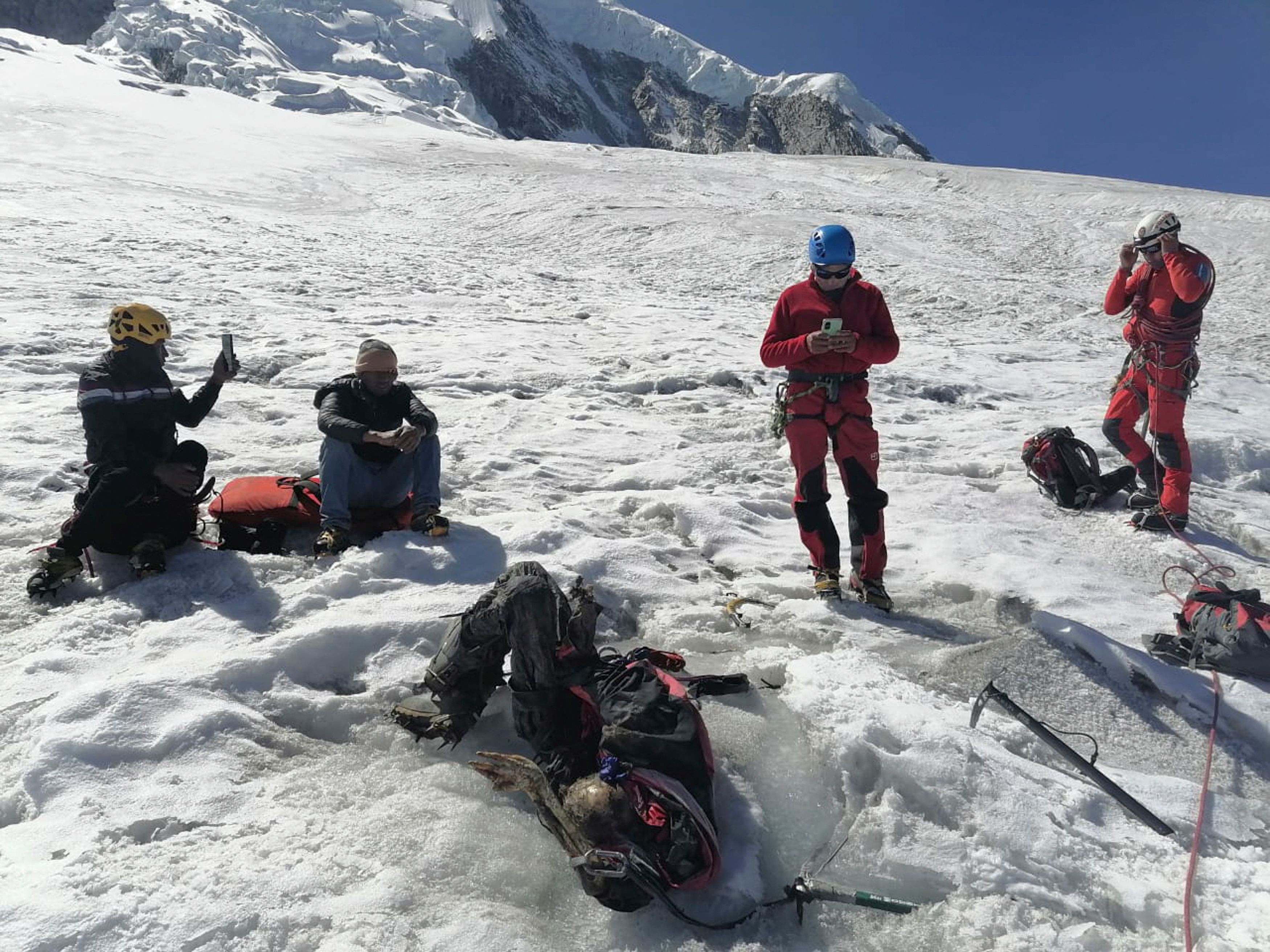 Un alpiniste américain retrouvé 22 ans après