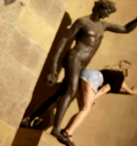 Son jeu avec la statue de Bacchus choque les Florentins