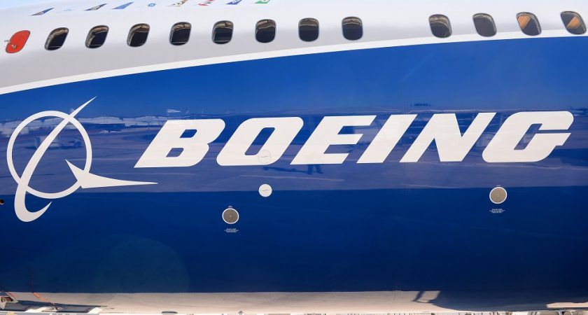 Menace sur la production de Boeing: ses machinistes se mettent en ordre de grève