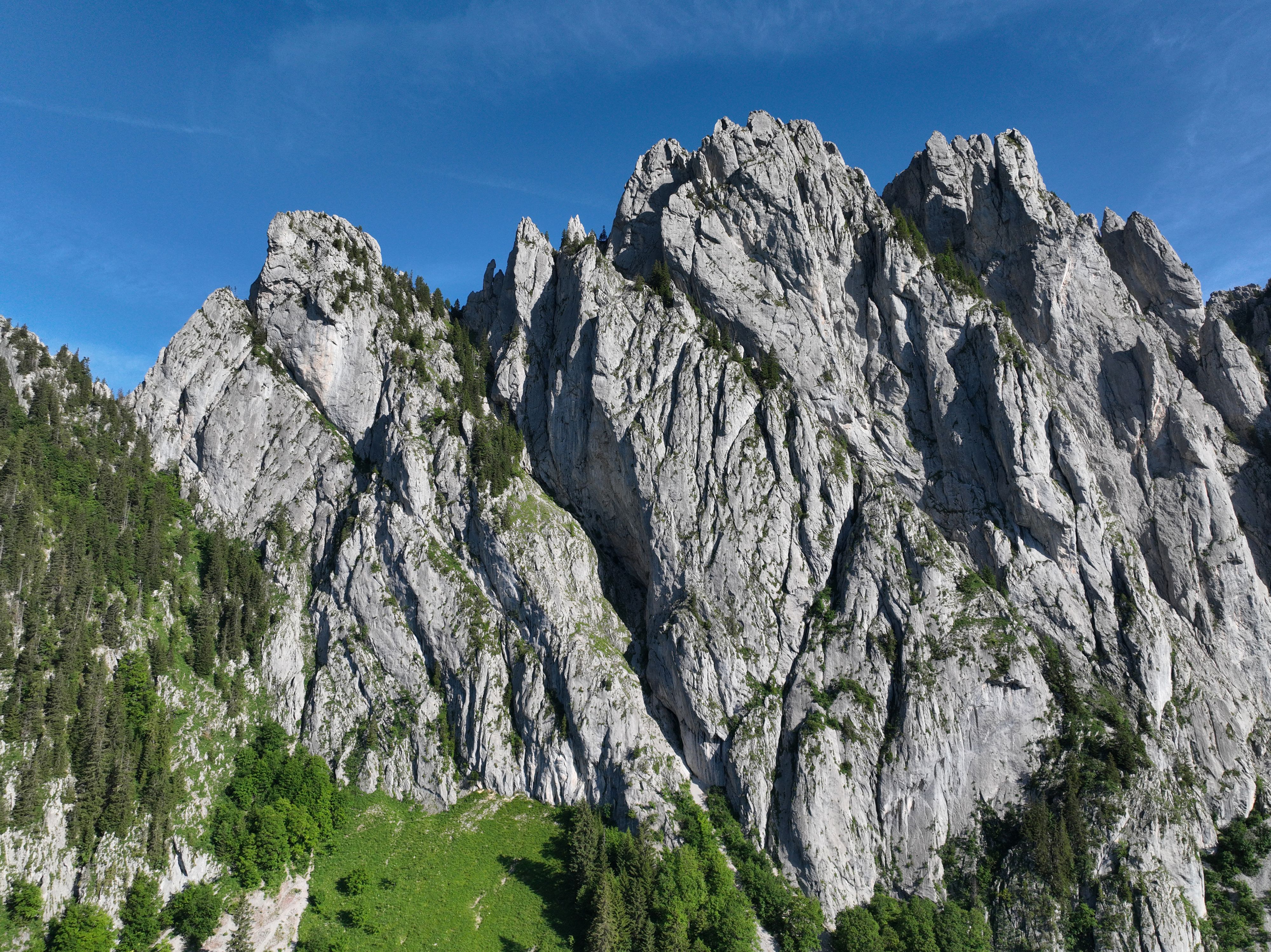 Chute mortelle de plus de 100 mètres