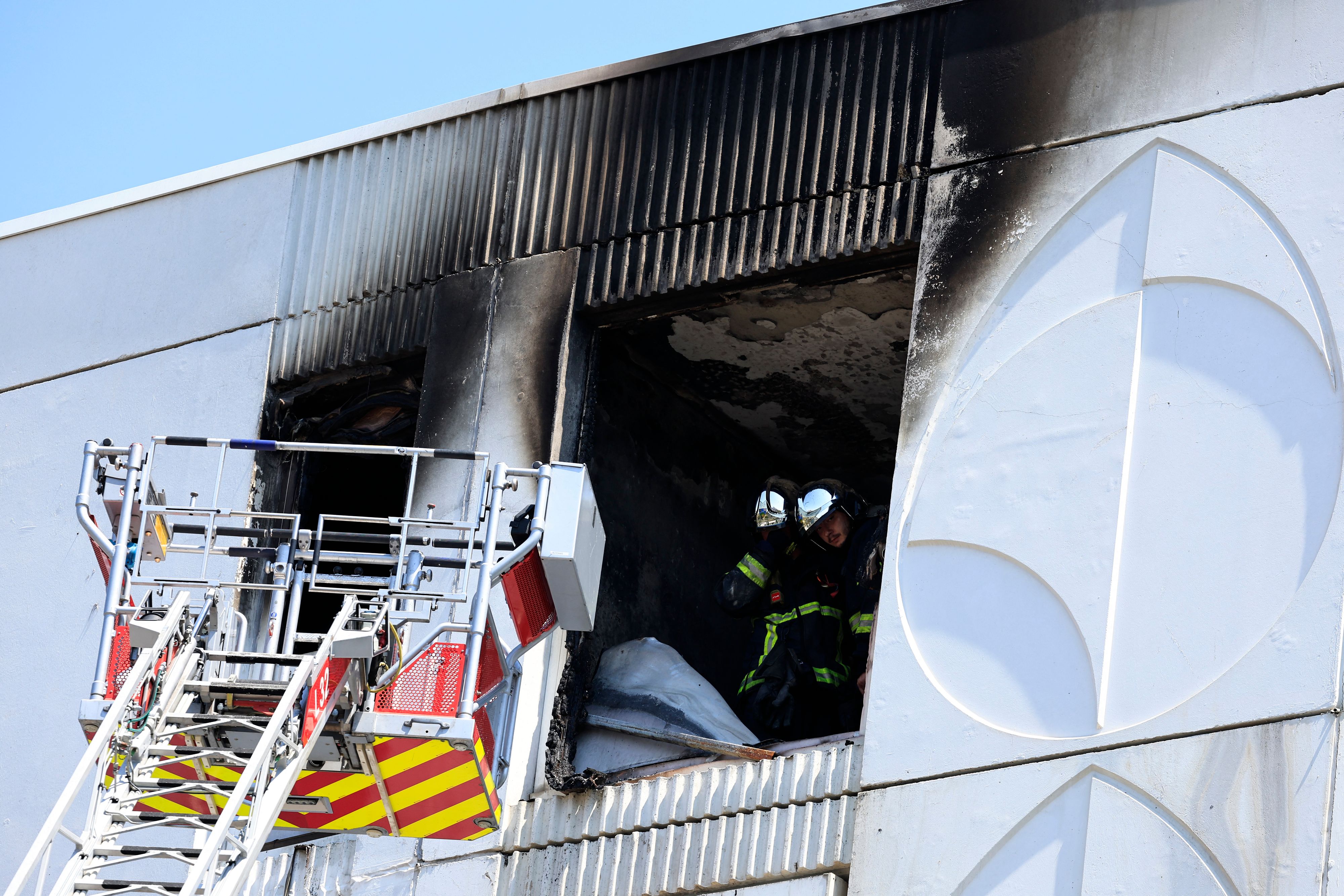 Un troisième homme arrêté après l'incendie criminel de Nice