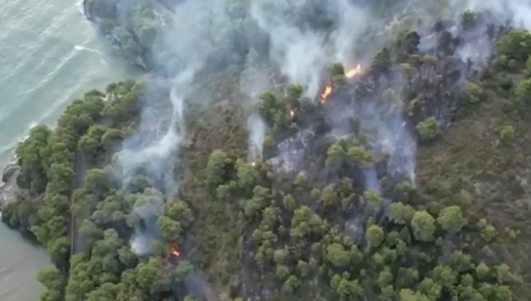 Un millier de touristes évacués suite à un incendie dans les Pouilles