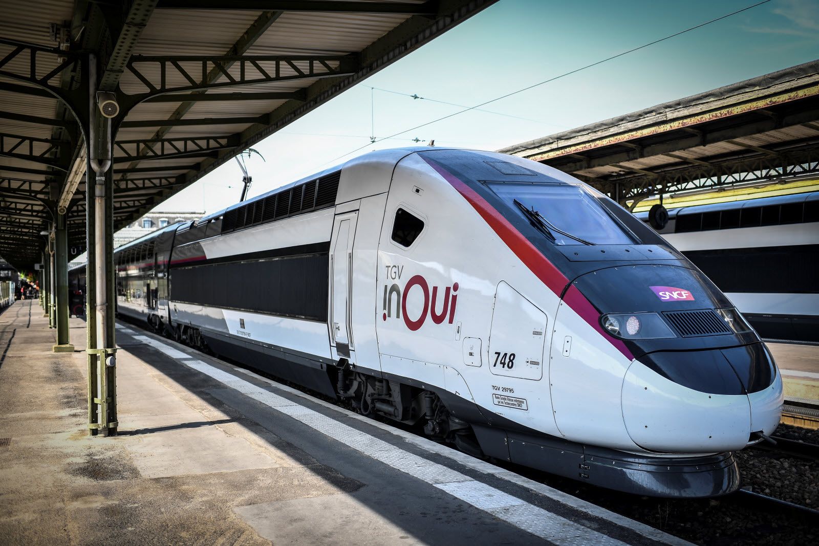 La SNCF se dit victime d'une attaque massive qui vise à paralyser les TGV