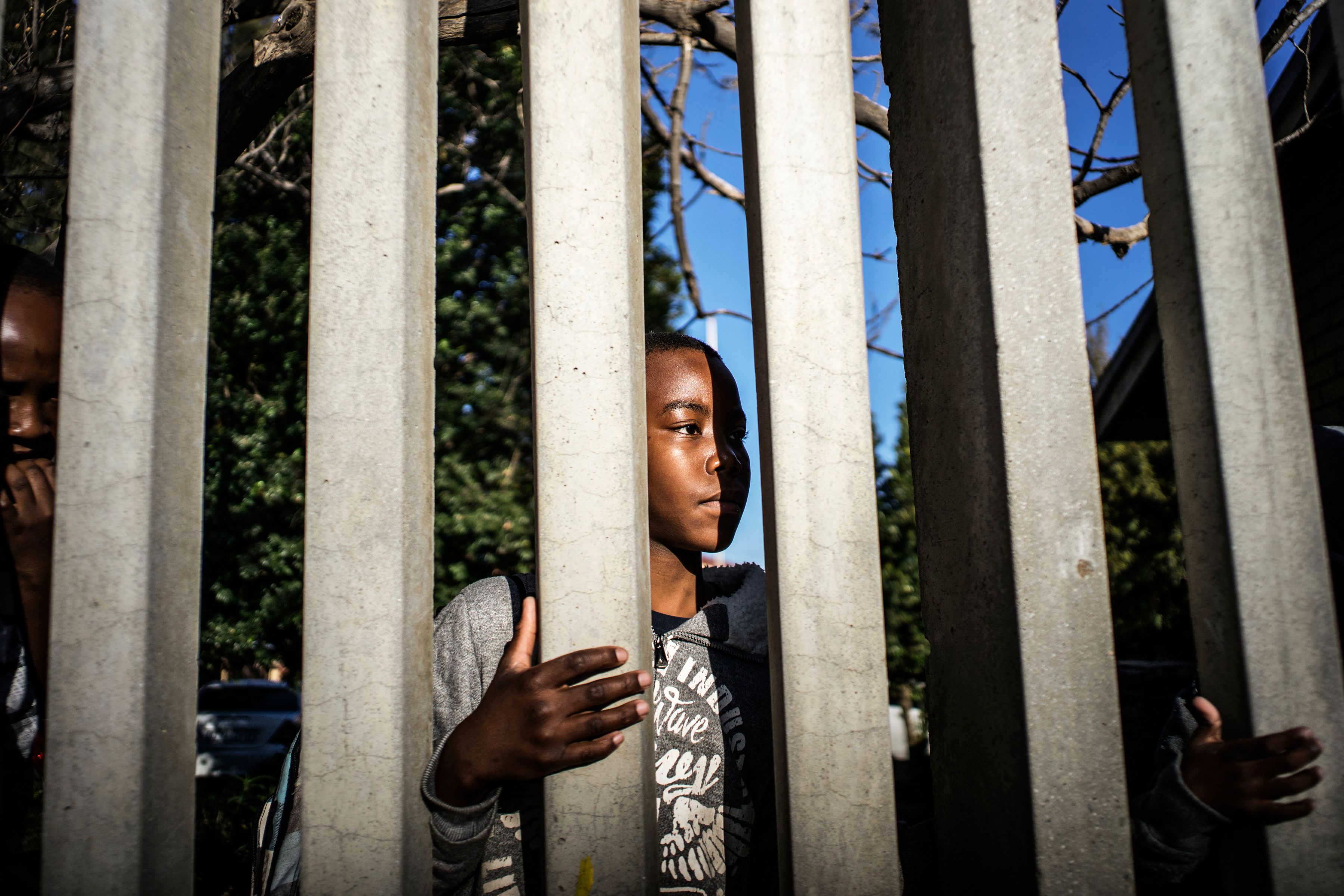 «Ils attrapaient les garçons noirs et les mettaient en cage»