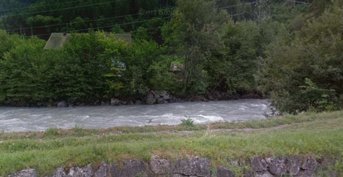 Wilderswil: un kayakiste perd la vie dans la Lütschine