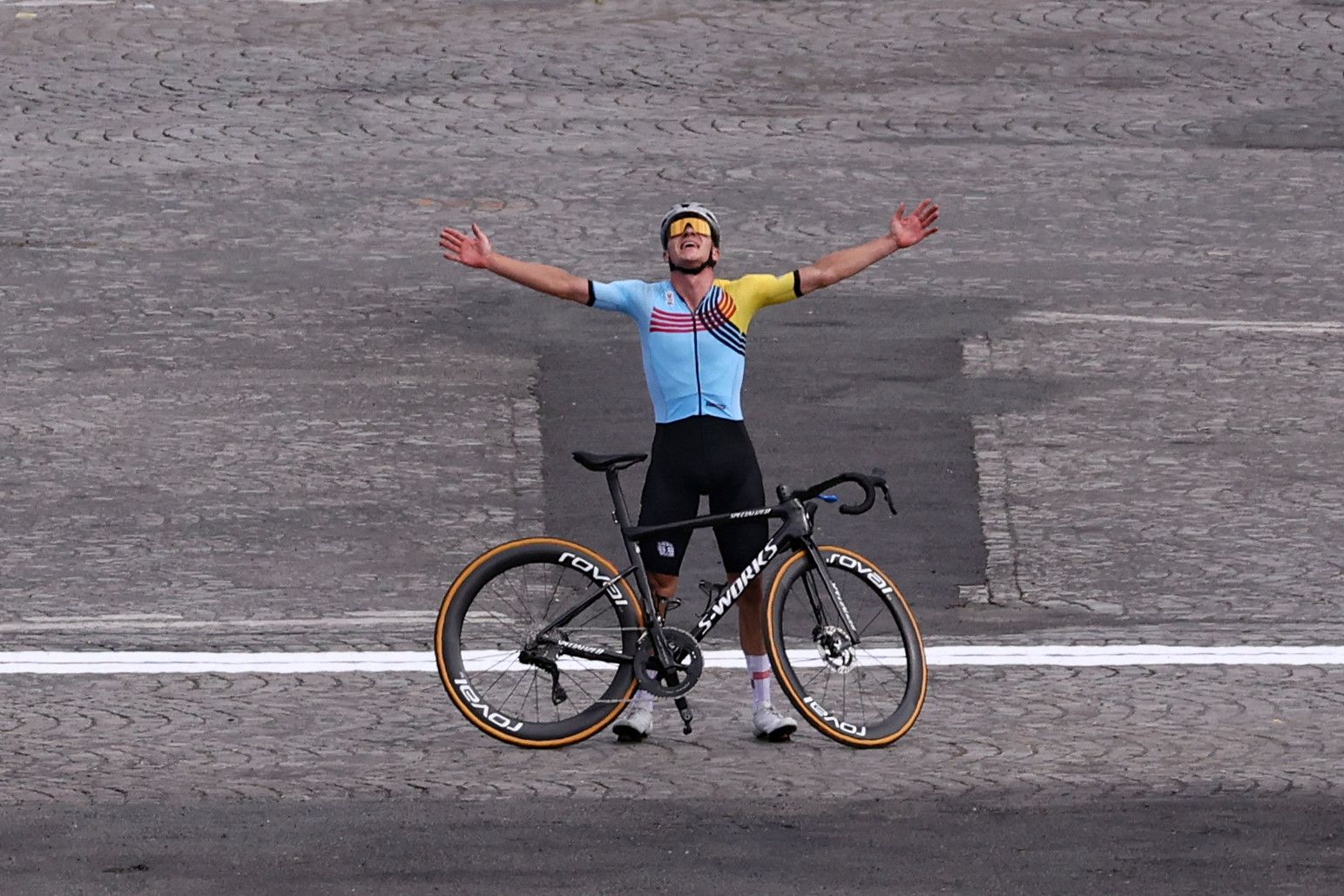 Le «Petit Cannibale» Evenepoel réussit un doublé historique