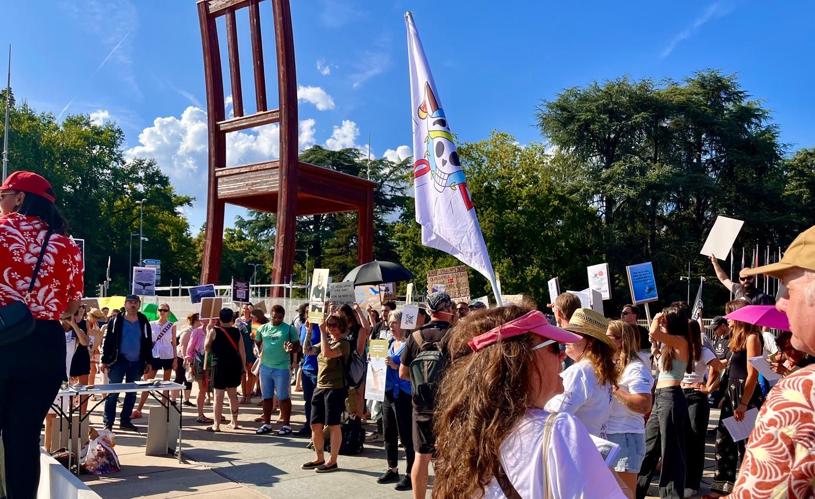 Manif à Genève pour demander la libération de Paul Watson