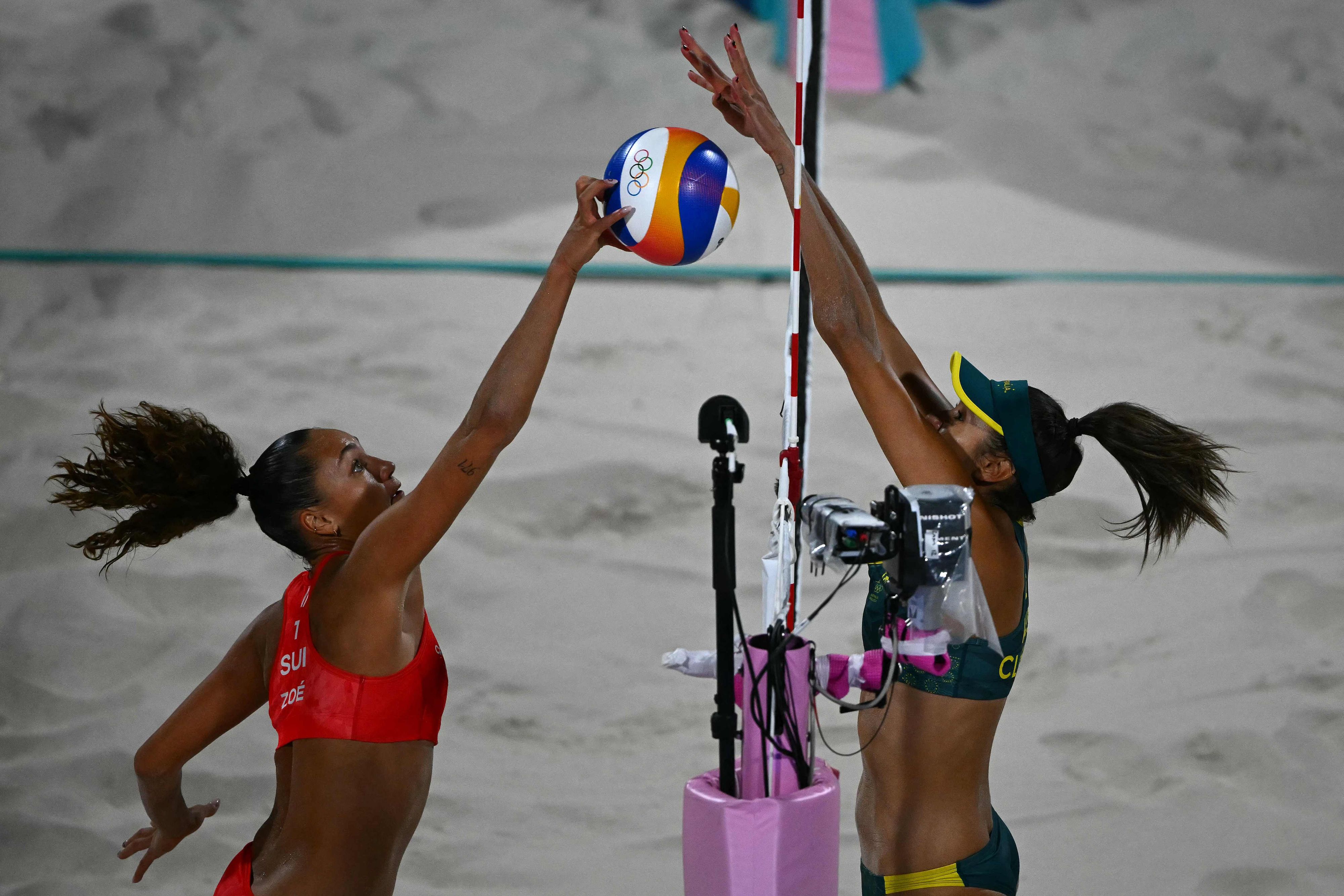 Larmes de joie et de déception pour le beach-volley suisse