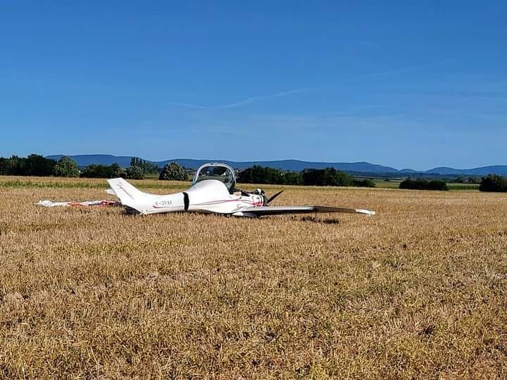 Un petit biplace s'écrase: deux morts