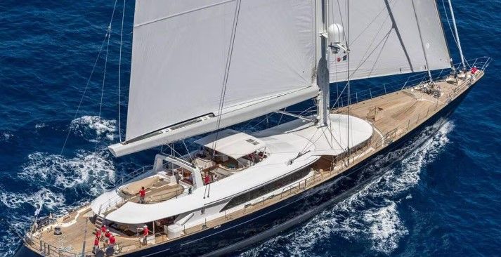 Super yacht coulé: l'espoir s'estompe au troisième jour de recherche des disparus