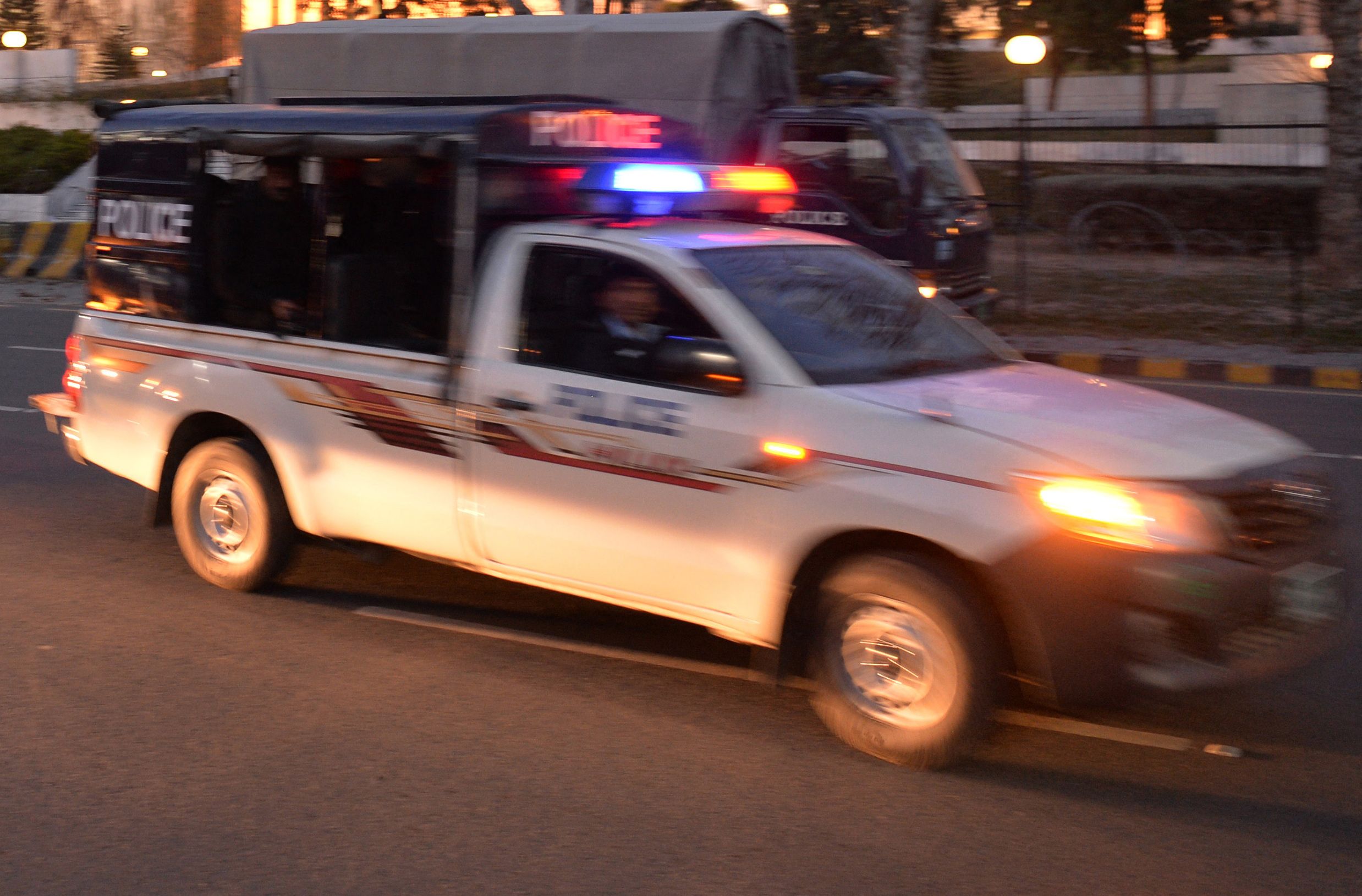 Au moins neuf policiers tués dans un attentat au lance-roquettes