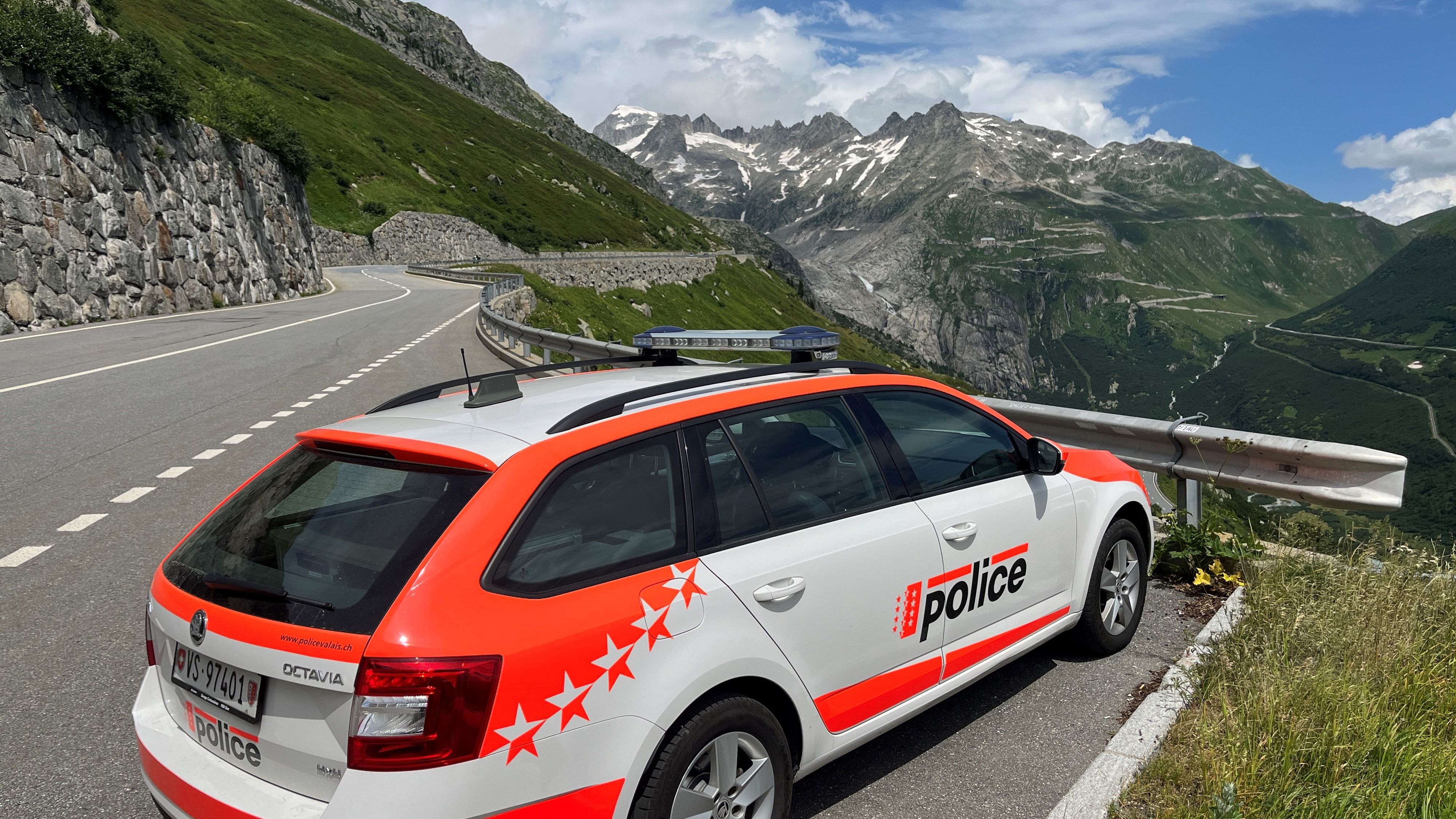 Pincé à 144 km/h sur la route du Grand-St-Bernard