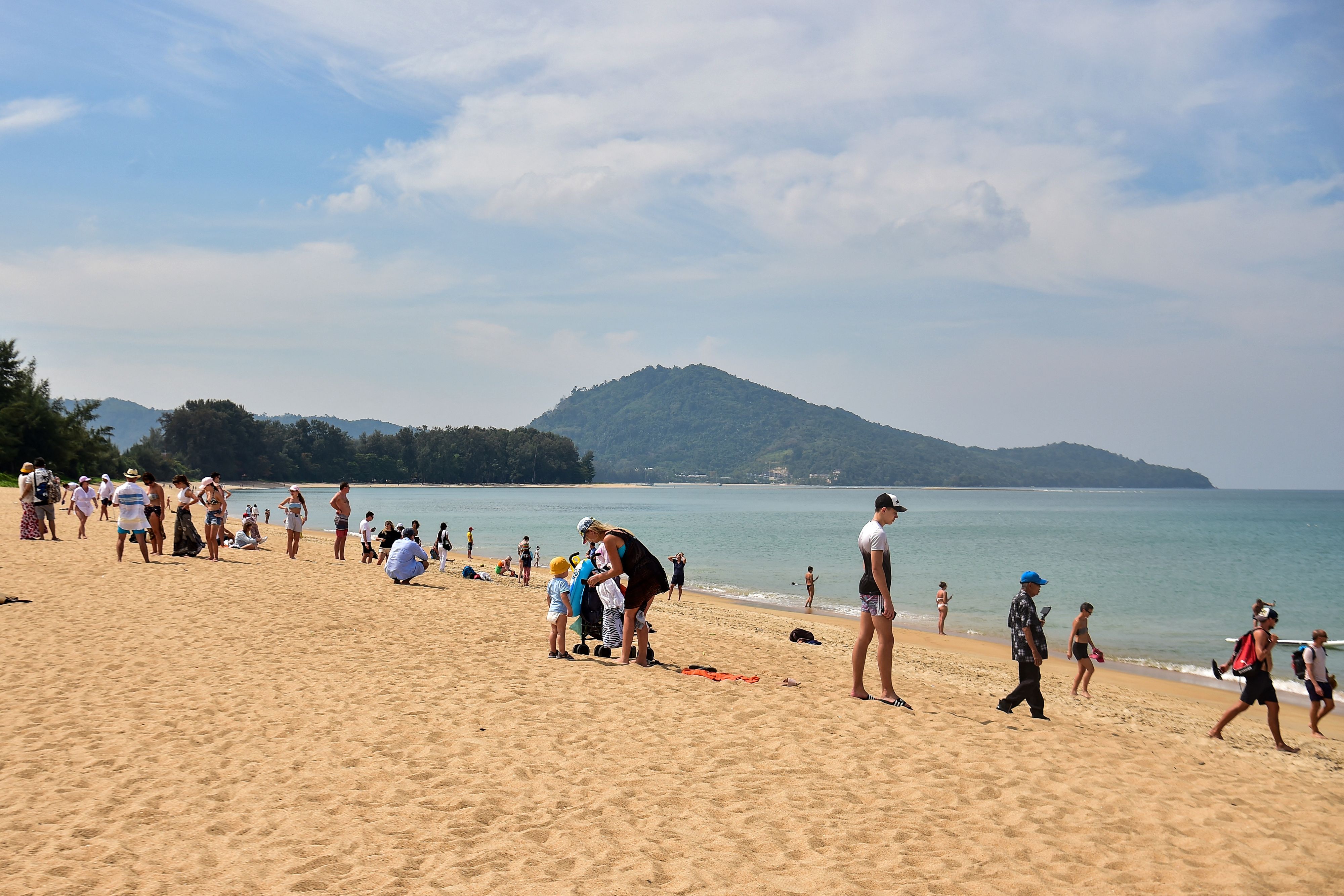 Un éboulement fait cinq morts à Phuket