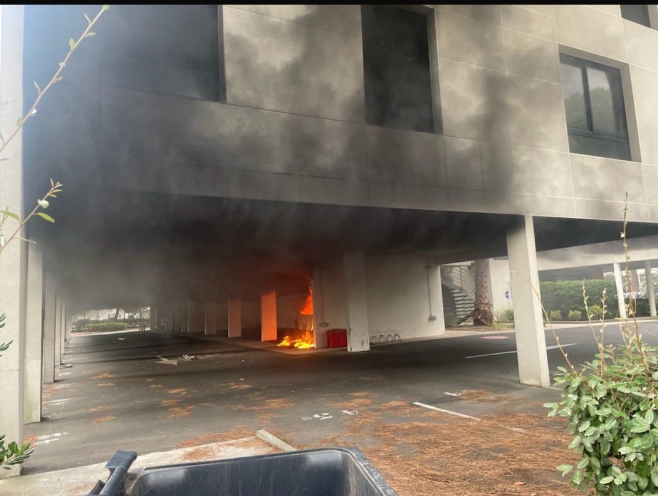 Explosion devant la synagogue de La Grande-Motte