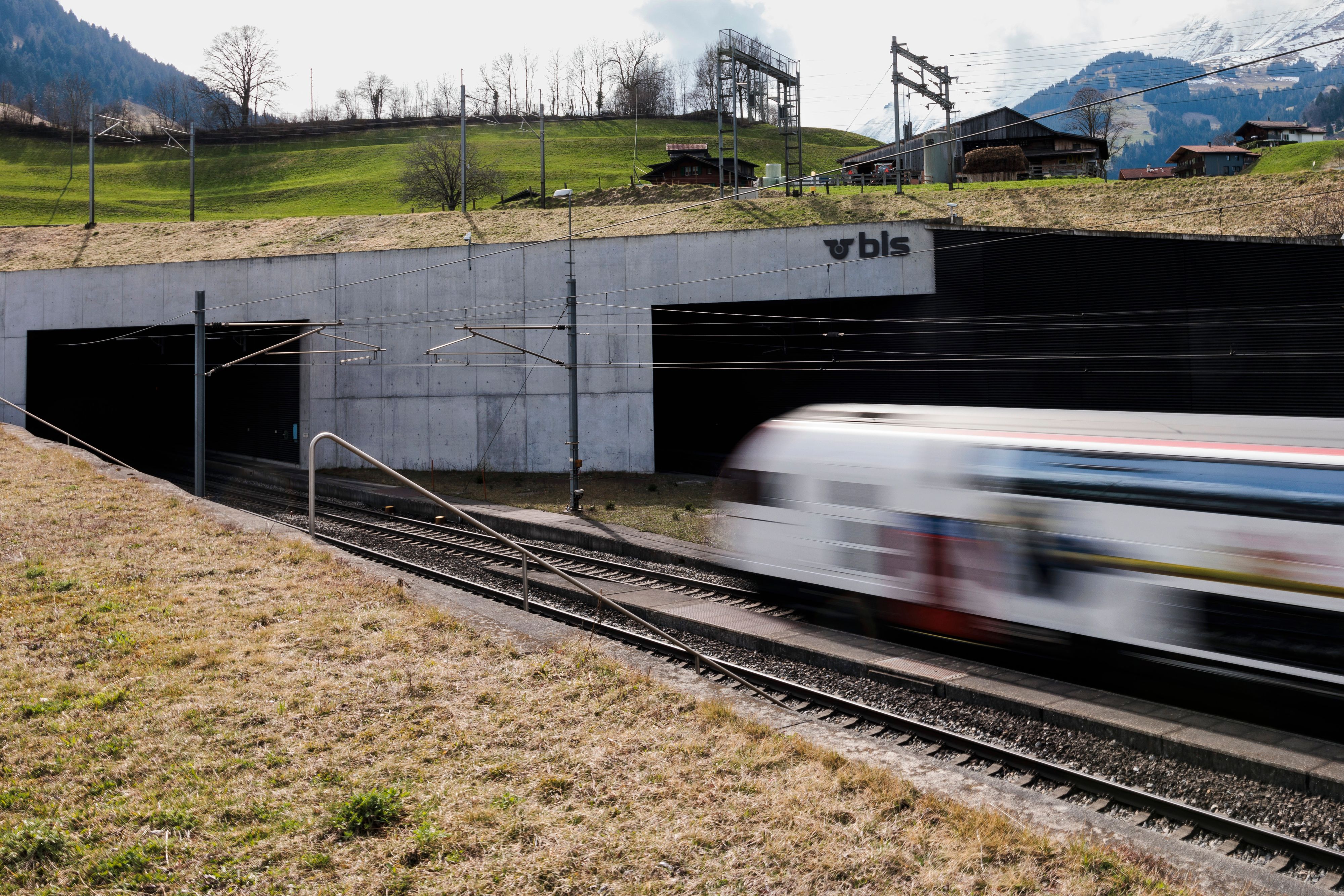 La rénovation du tunnel du Lötschberg tourne au fiasco