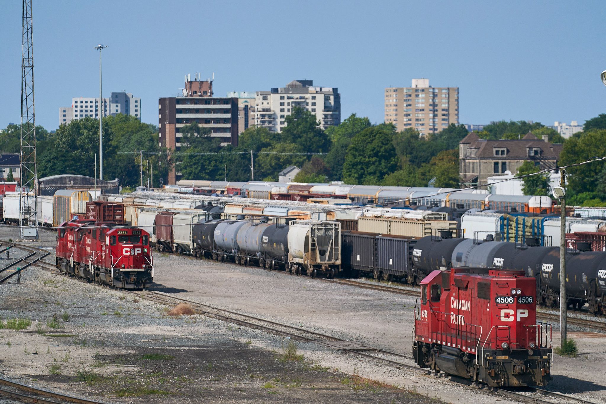 Les employés ferroviaires sommés de reprendre le travail