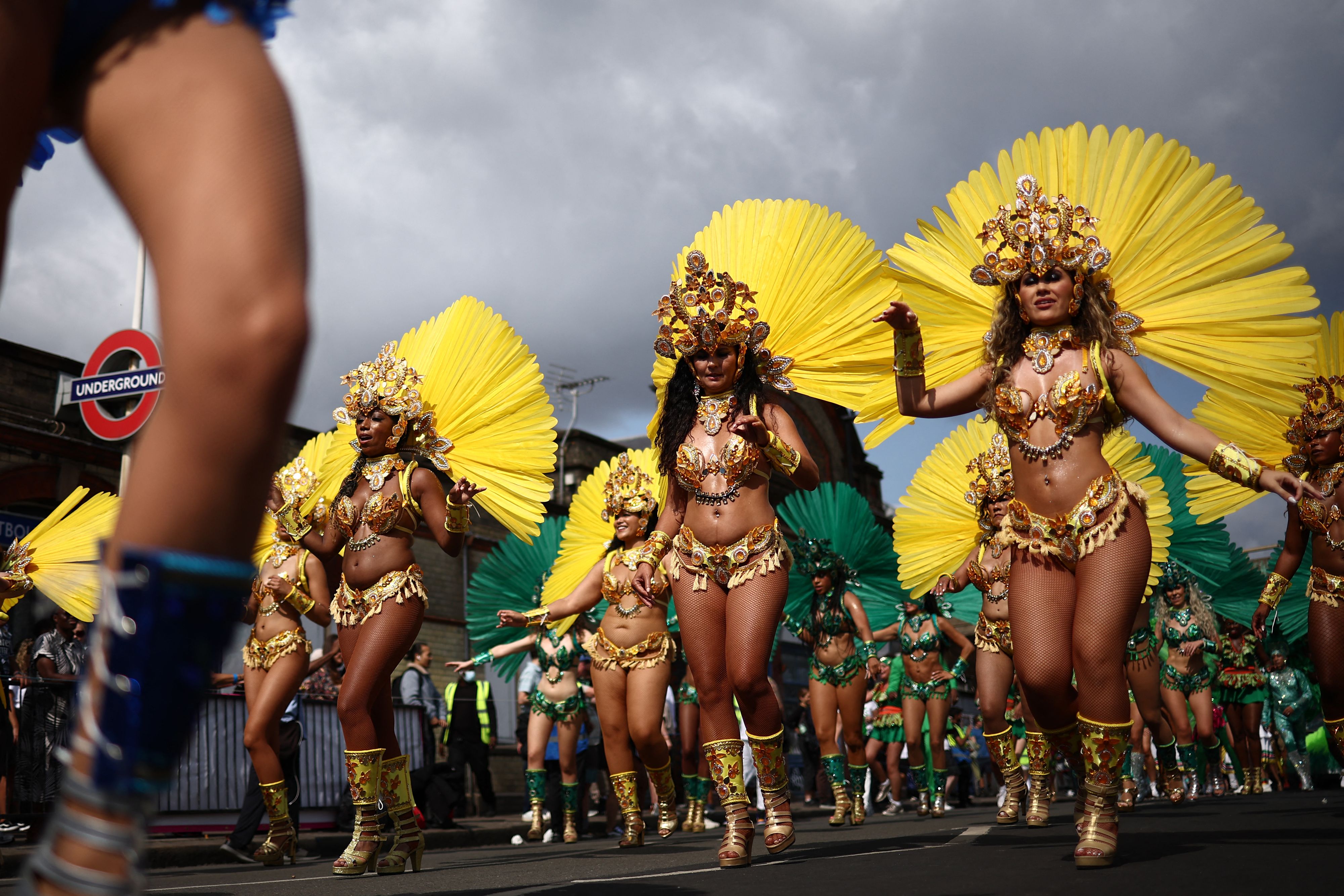 Huit personnes poignardées au plus grand carnaval d'Europe