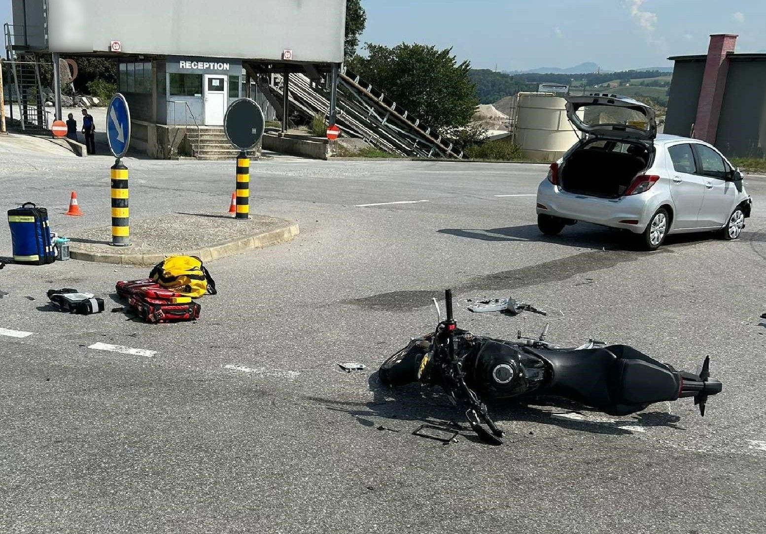 Ecuvillens: accident entre une moto et une voiture