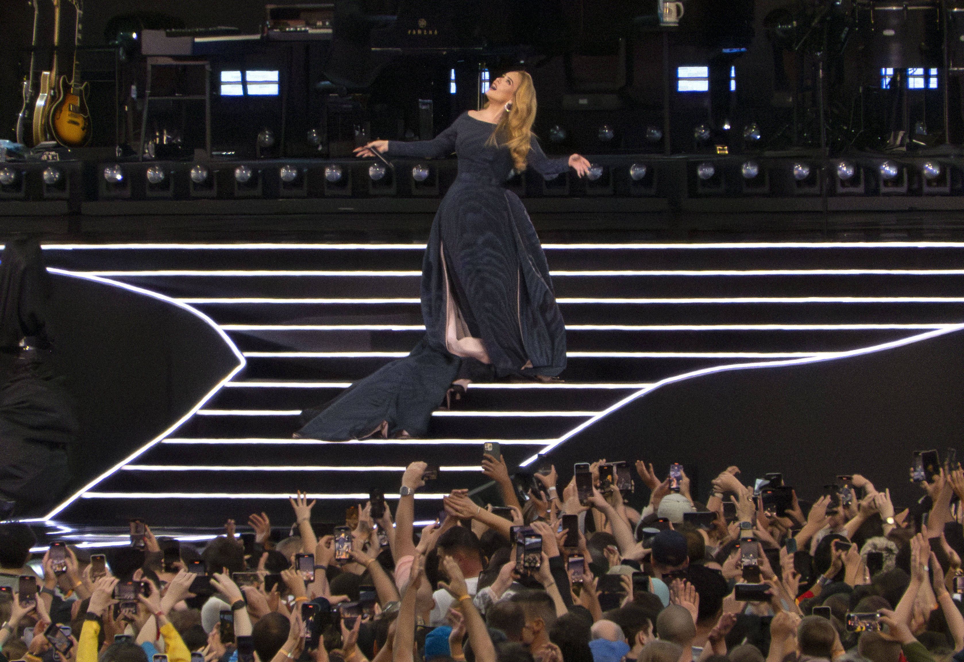 Adele va prendre une pause «incroyablement longue»