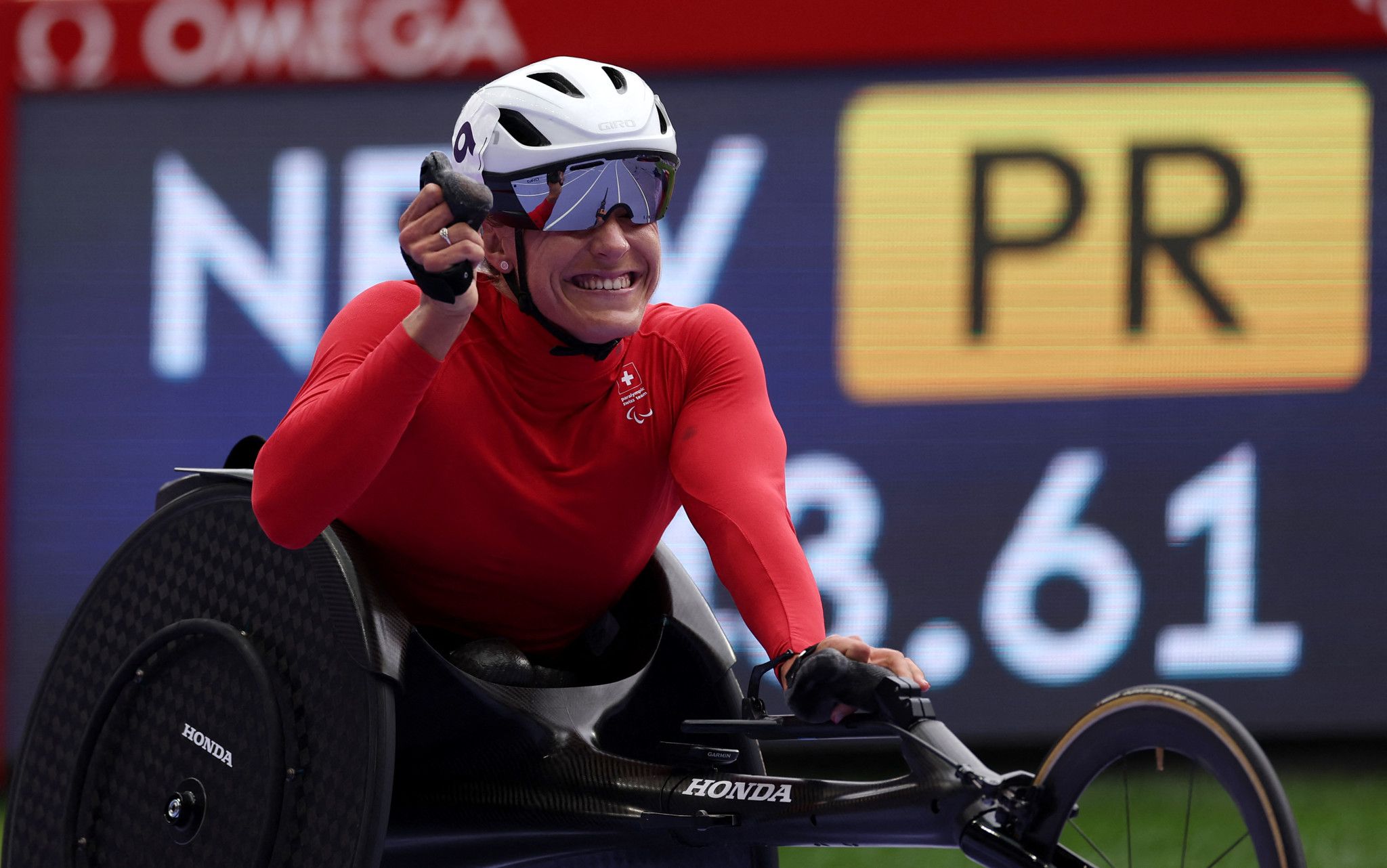 Un 3e titre pour Catherine Debrunner, qui remporte le 1500m