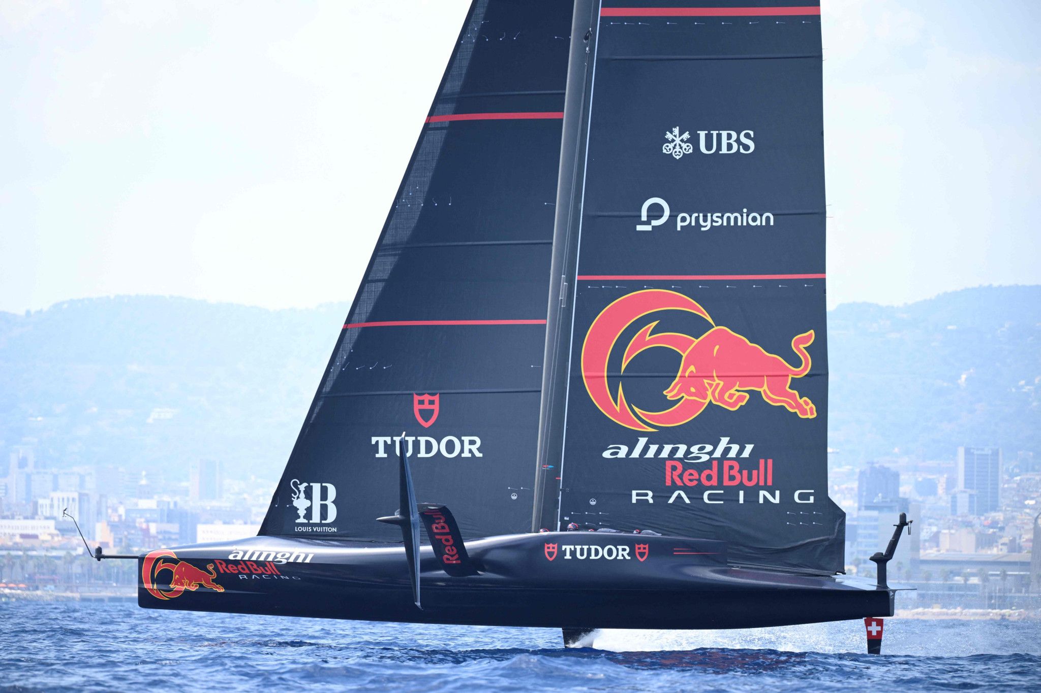 La météo joue des tours à Alinghi et aux autres challengers