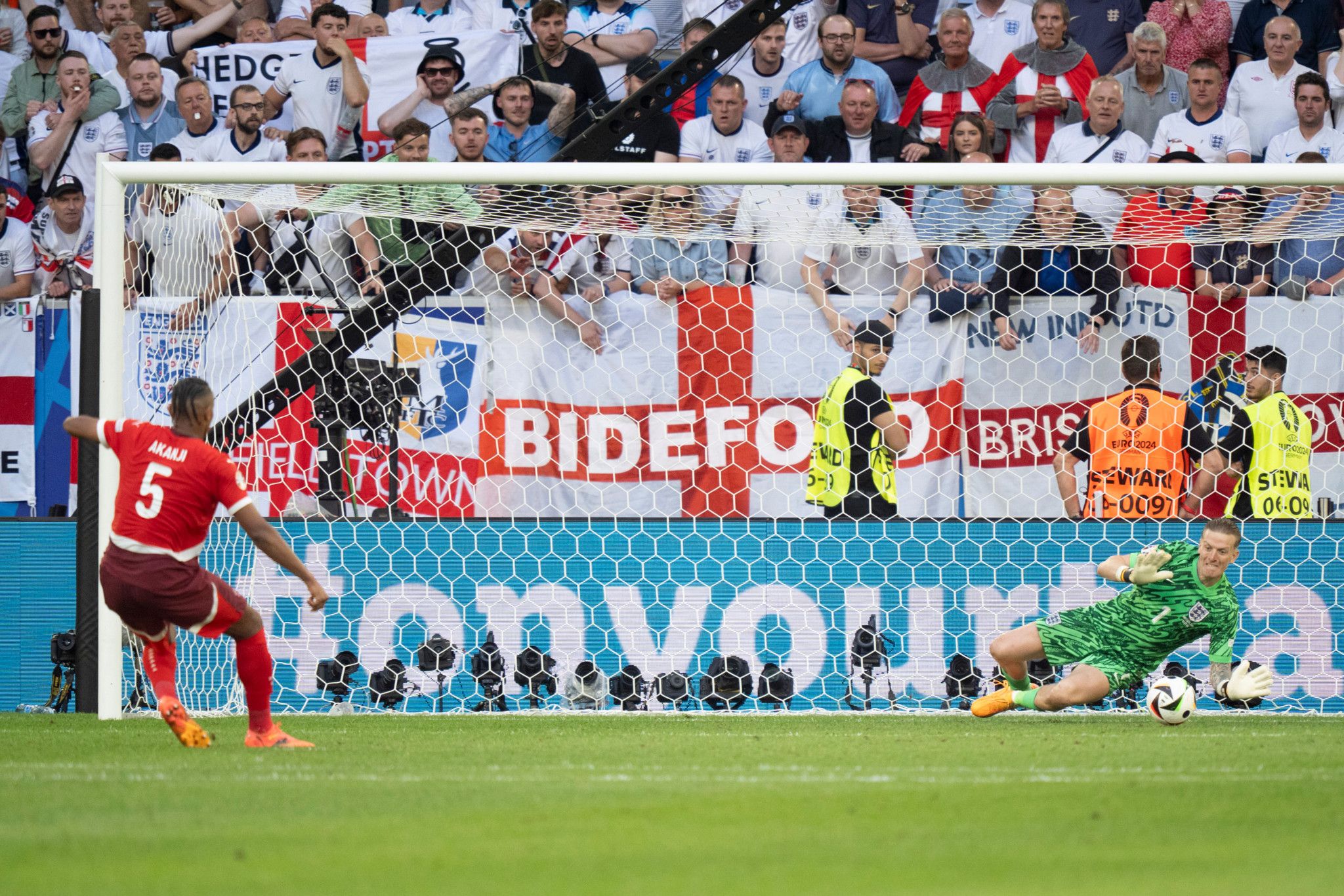 Qui sera le nouveau tireur de penalties pour la Suisse?