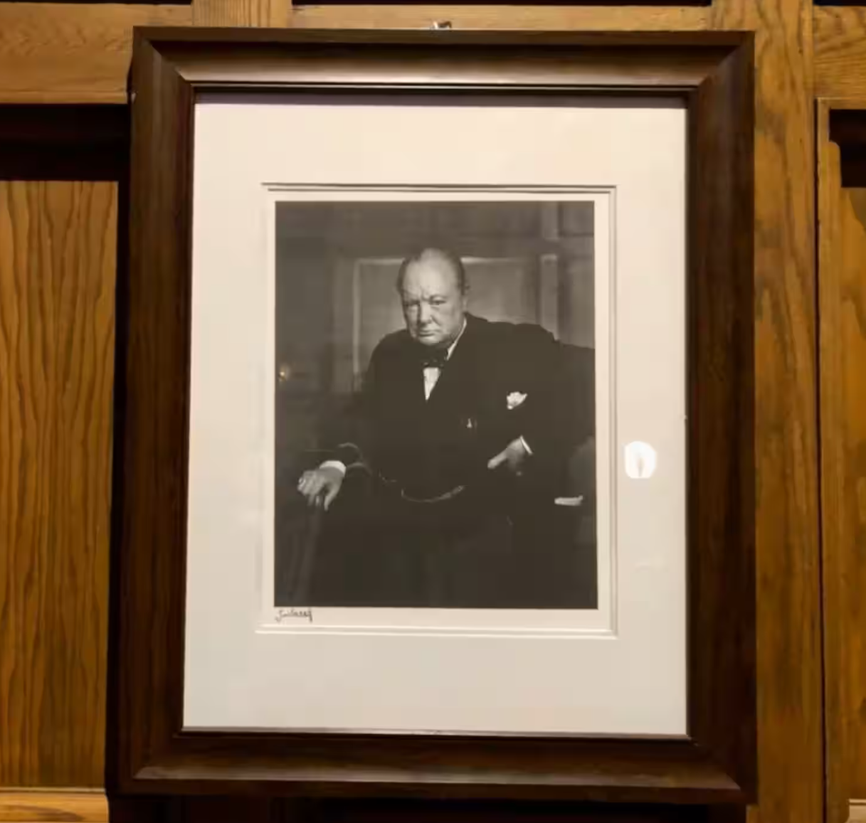 Une photo volée de Winston Churchill retrouvée en Italie