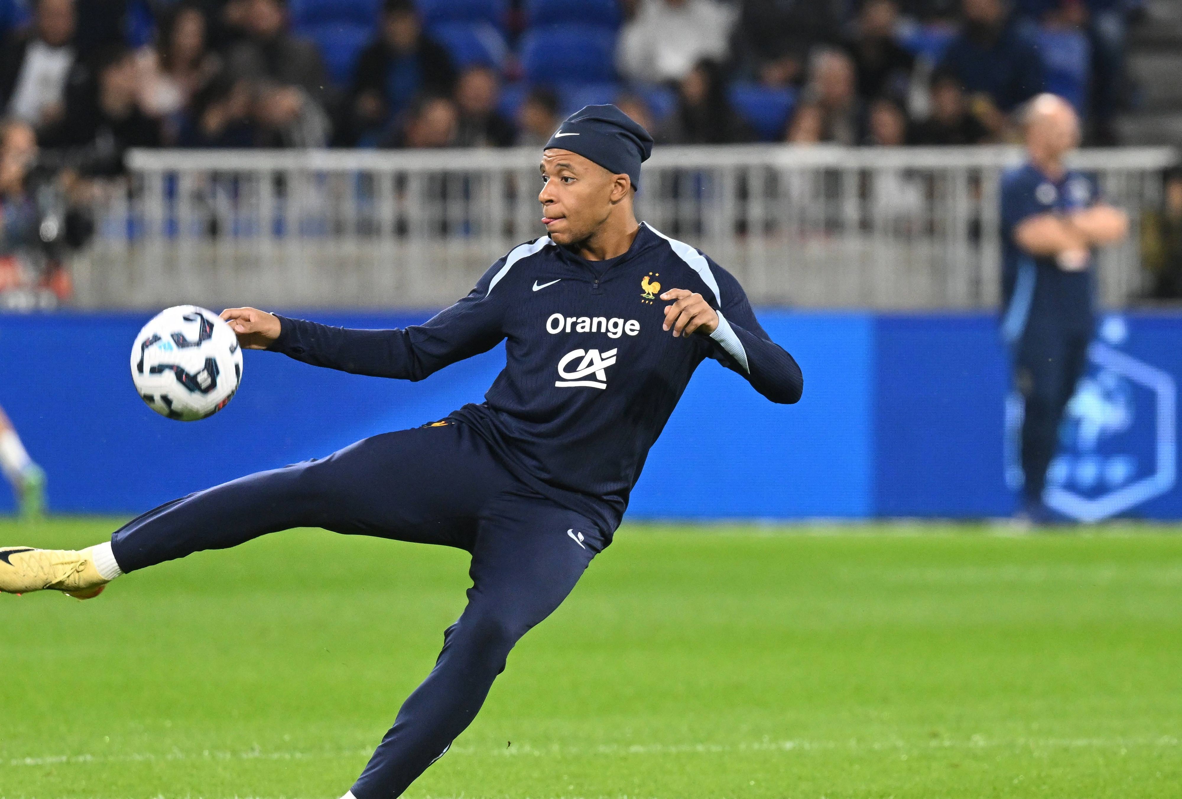 Le PSG sommé de payer 55 millions à Mbappé