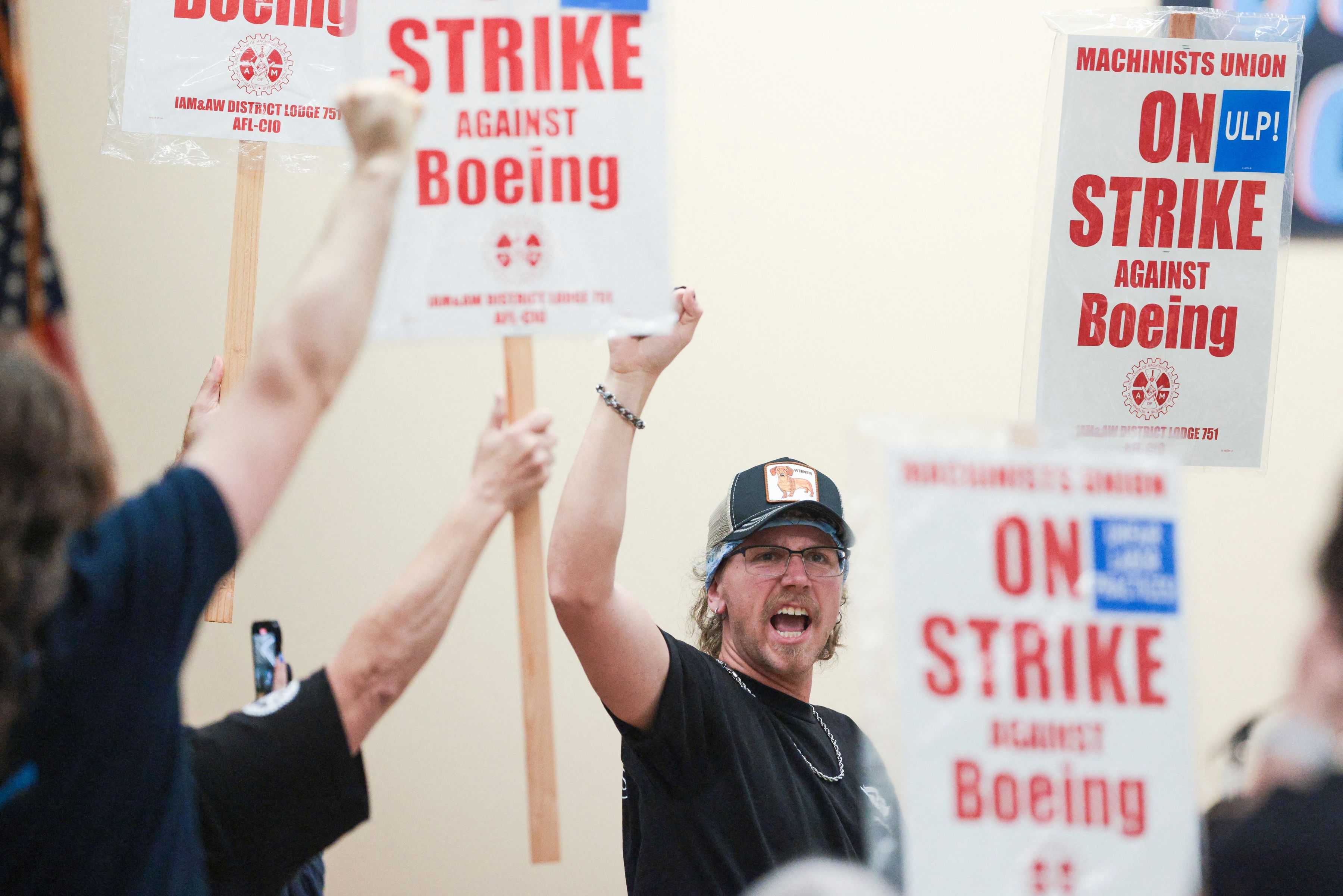 Les salariés de Boeing votent la grève