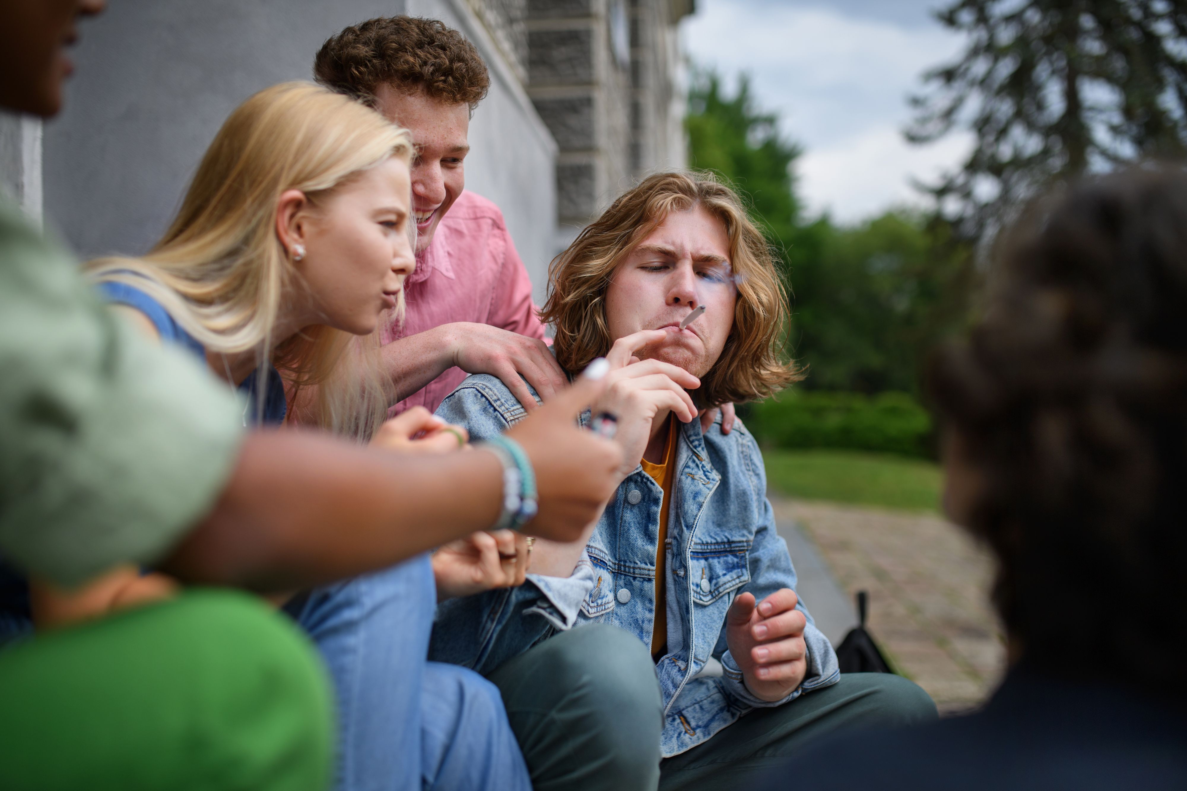 Les États défendent les vendeurs ambulants de cigarettes