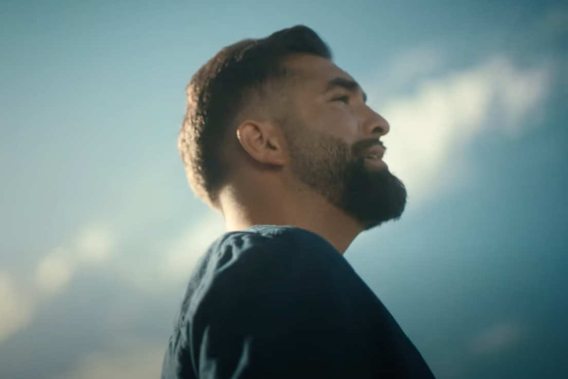 Kendji Girac dévoile le clip basé sur le drame qu'il a vécu