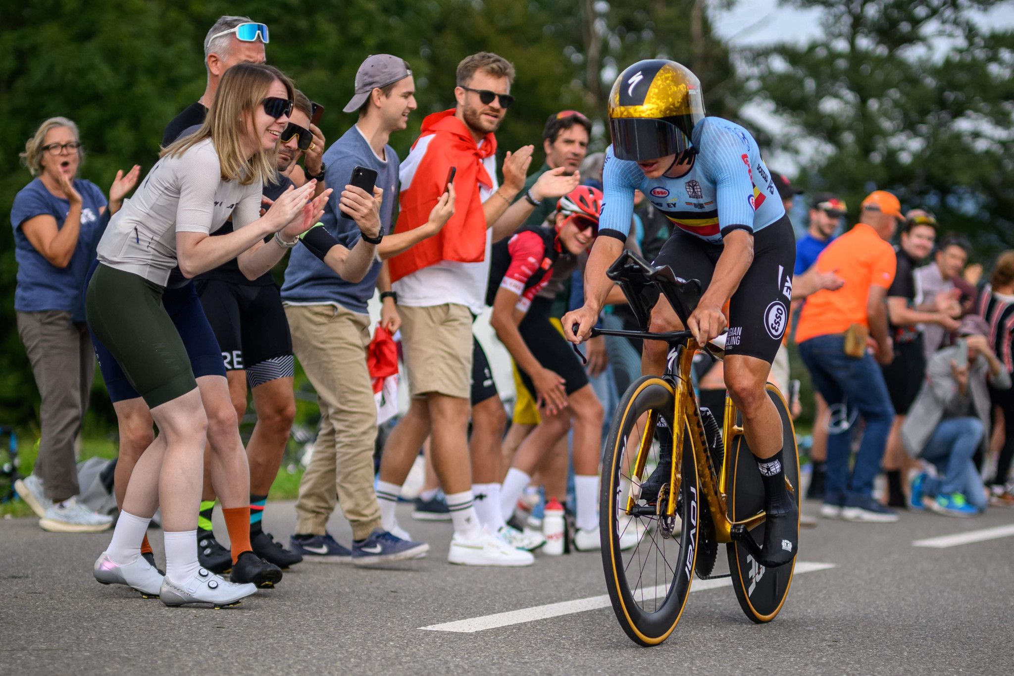 Remco Evenepoel conserve son titre, les Suisses loin du compte