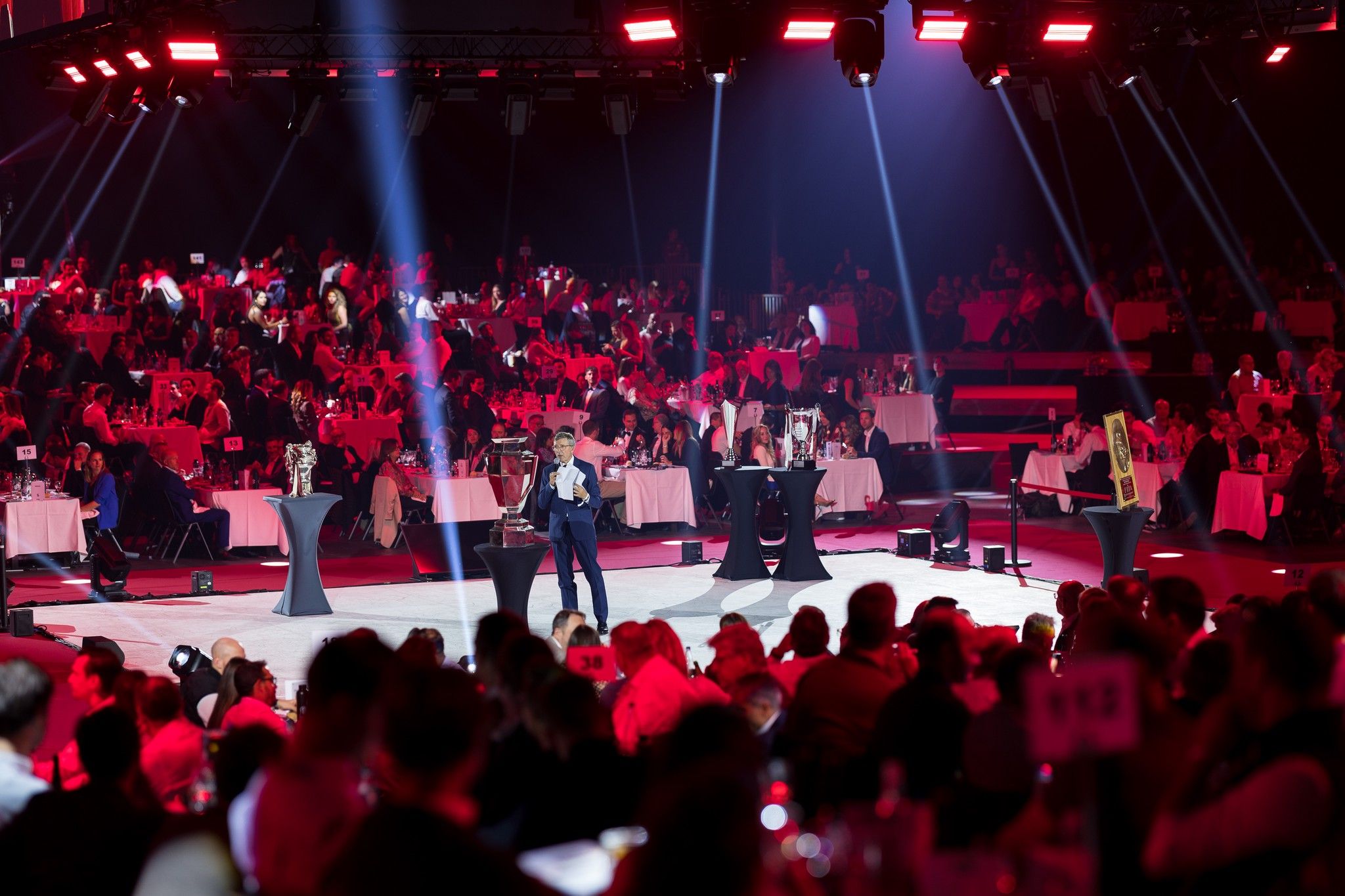 Quand le Neuchâtelois MC Roger chante pour les Servettiens