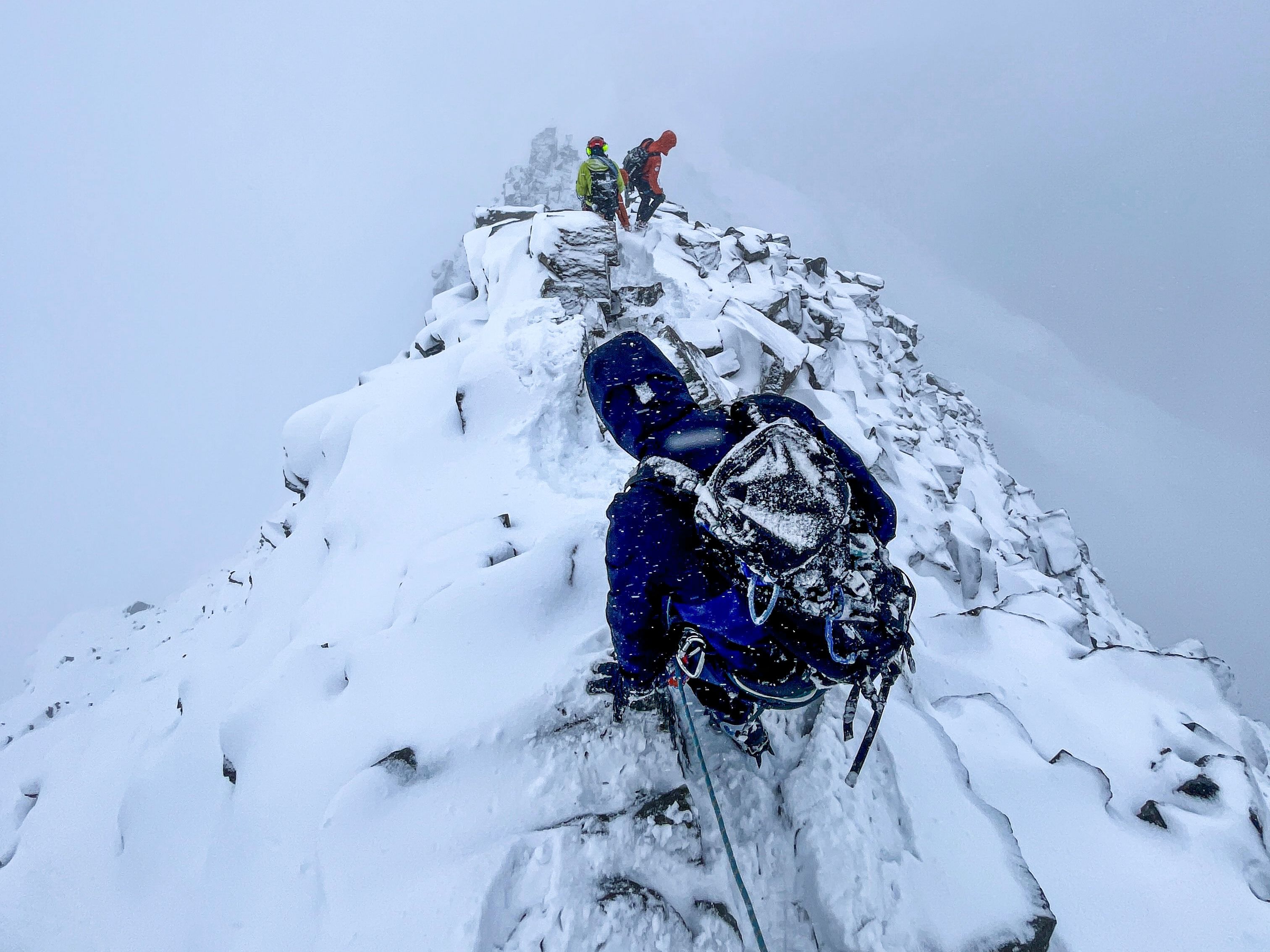 Deux alpinistes mal équipés secourus difficilement sur le Cervin