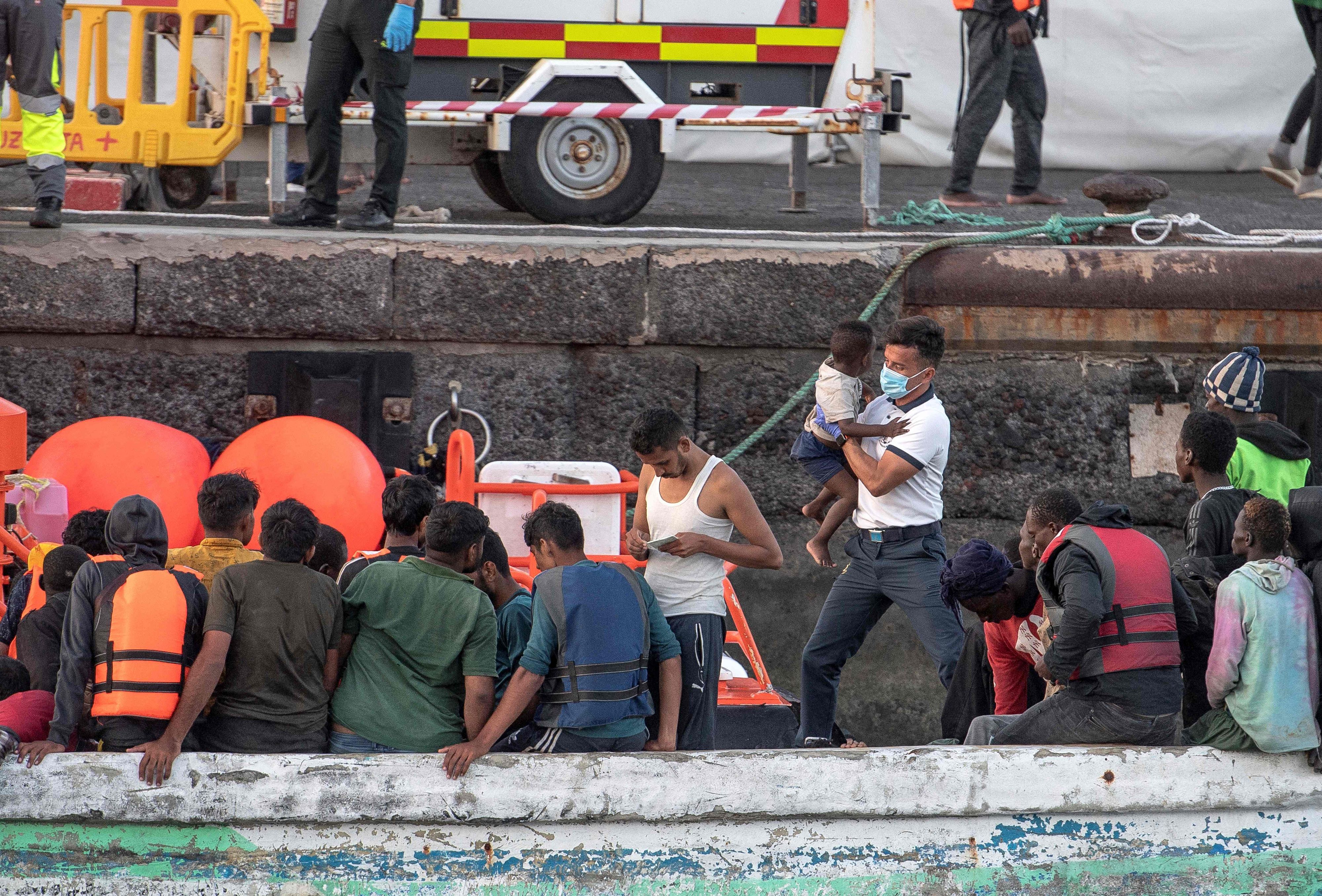 Naufrage d'un bateau de migrants près des Canaries : 9 morts, 48 disparus