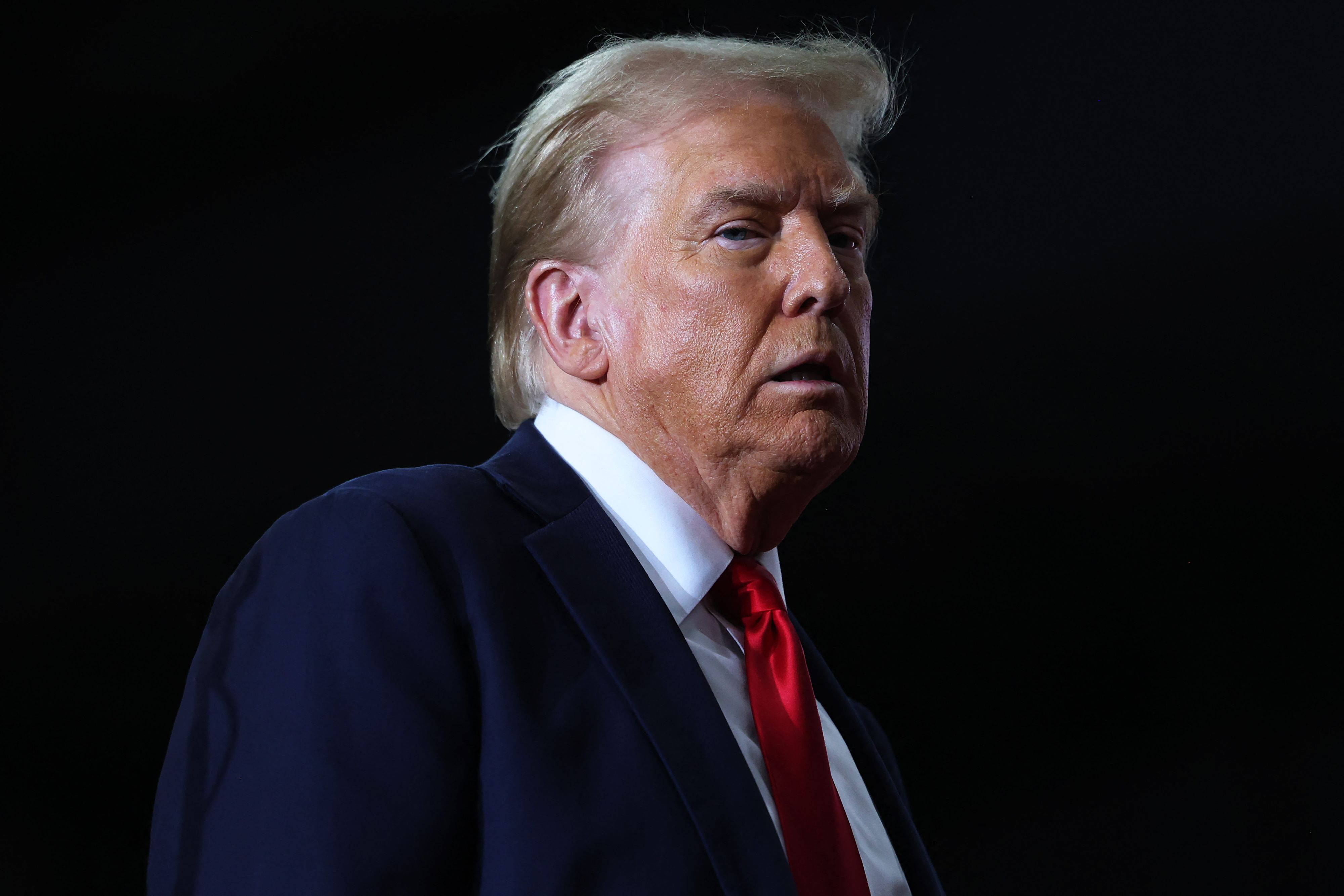 Donald Trump de plus en plus virulent contre Kamala Harris