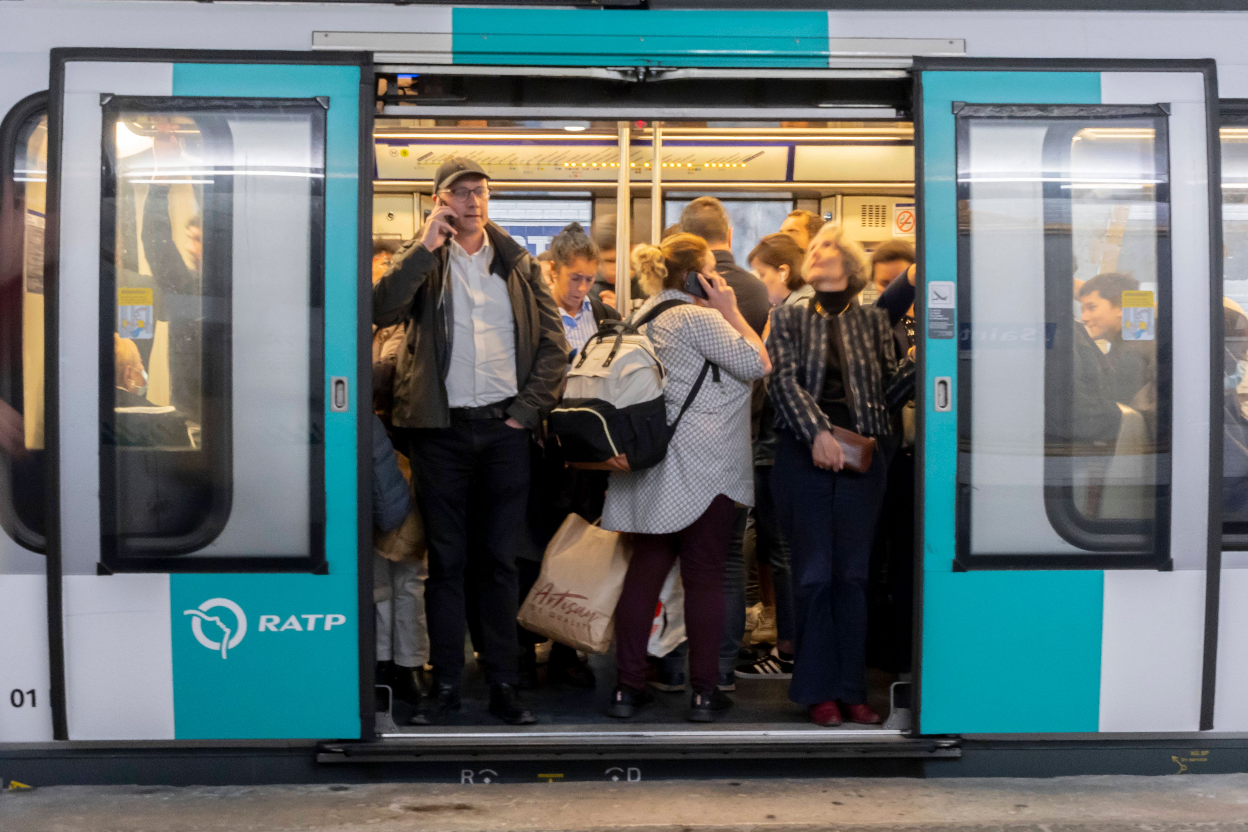 L'air dans treize stations du métro et du RER est trop pollué