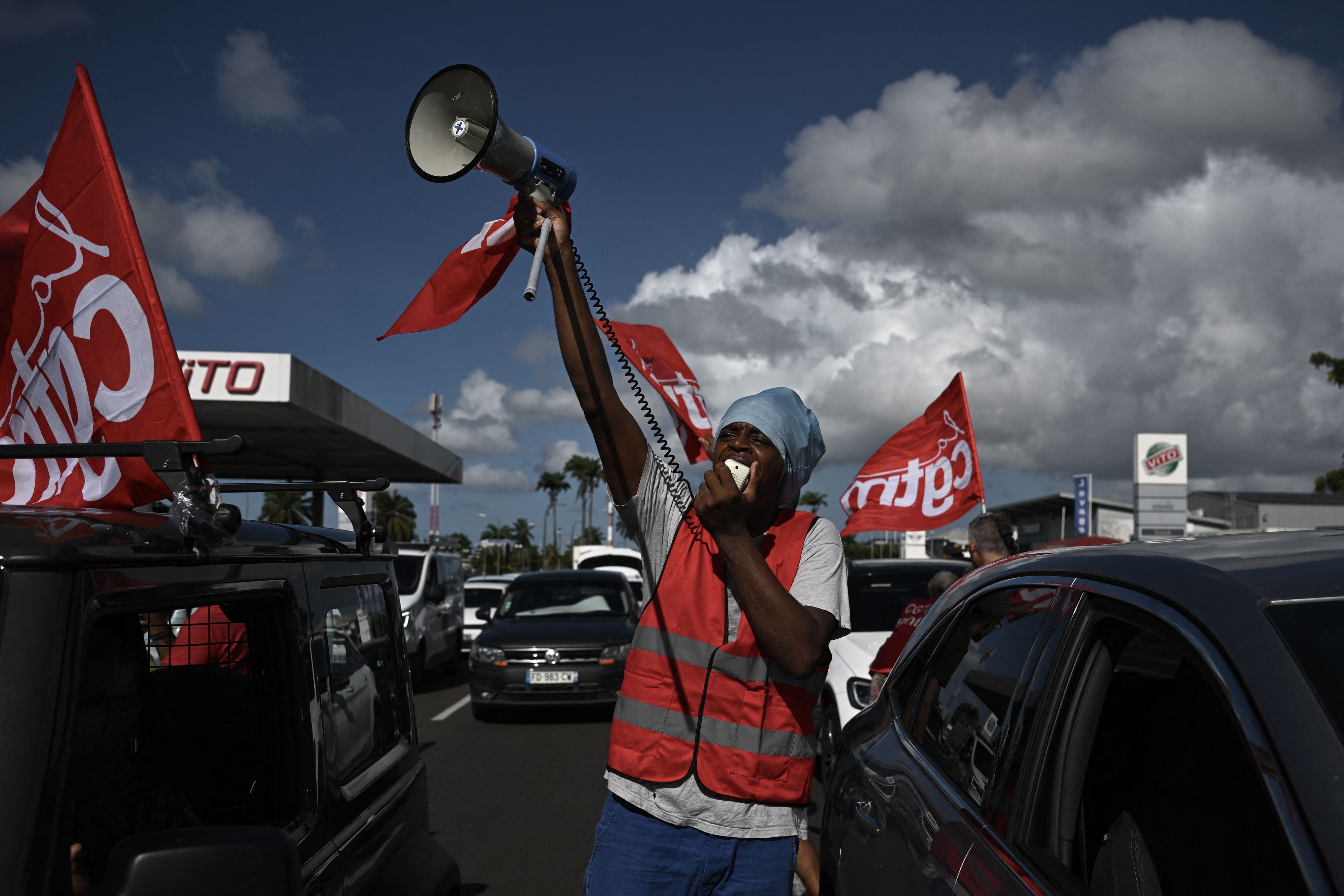 En Martinique, un accord pour une baisse du prix de l'alimentaire