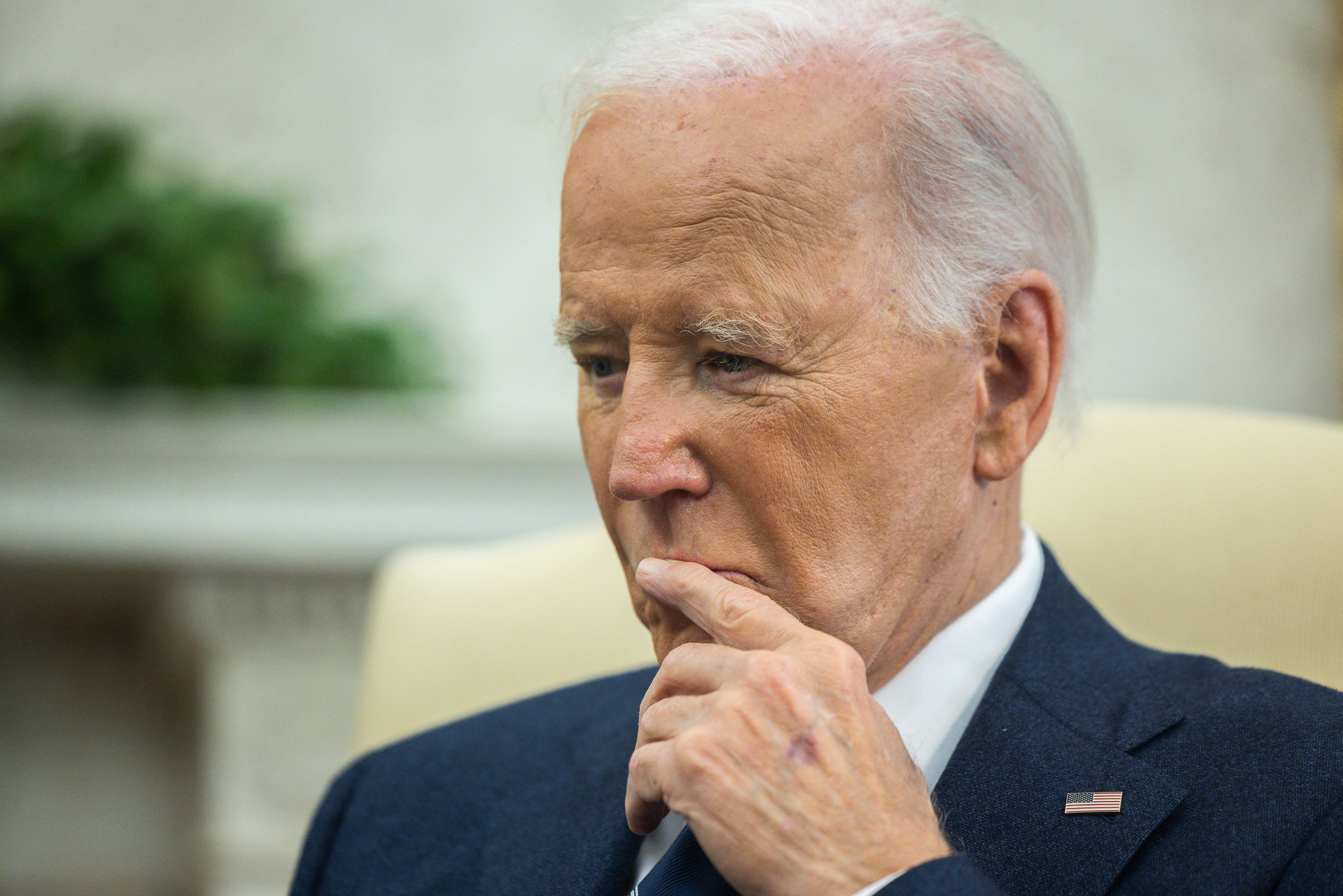 Joe Biden, devenu boulet de la campagne de Harris