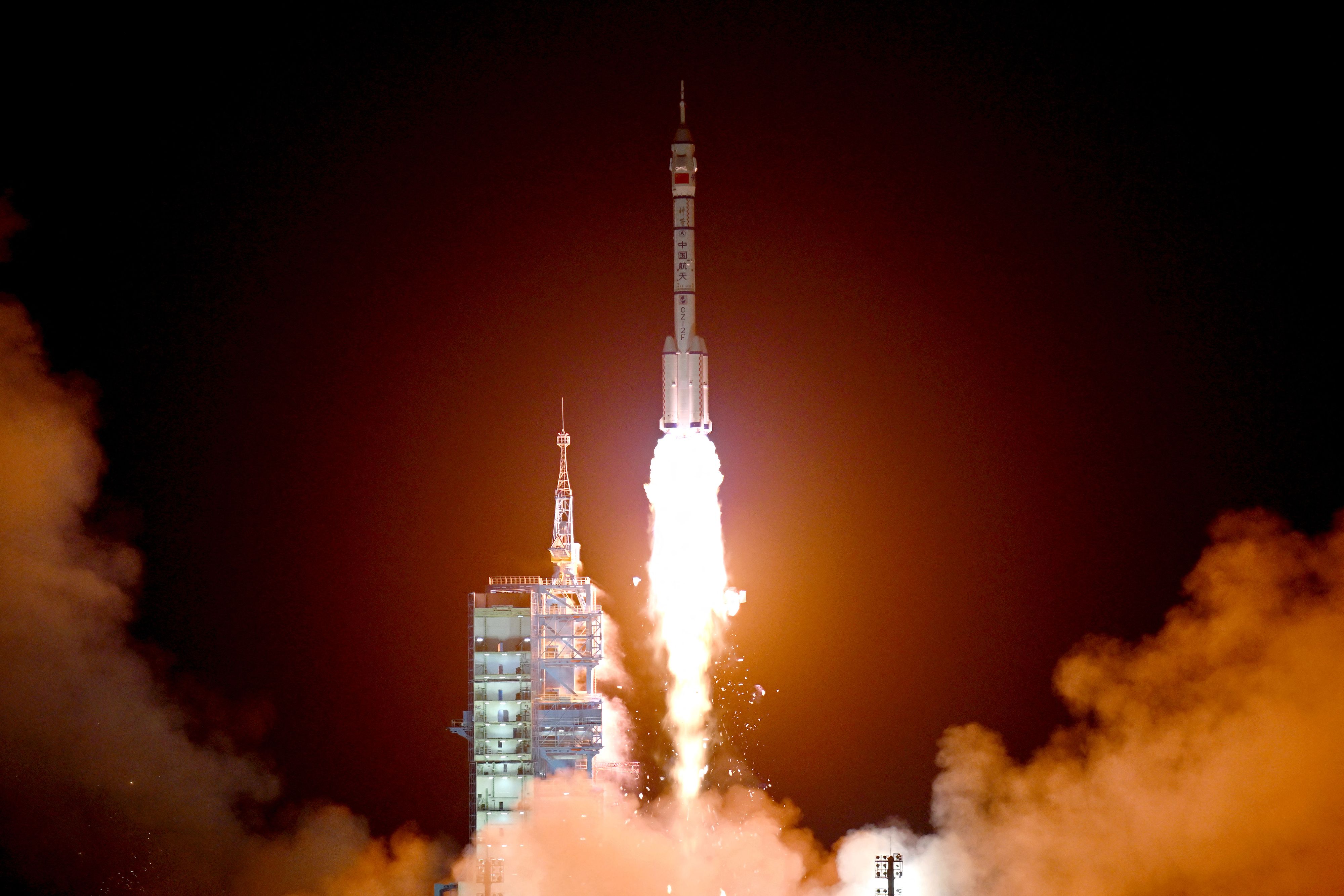 Un nouvel équipage arrive dans la station spatiale chinoise