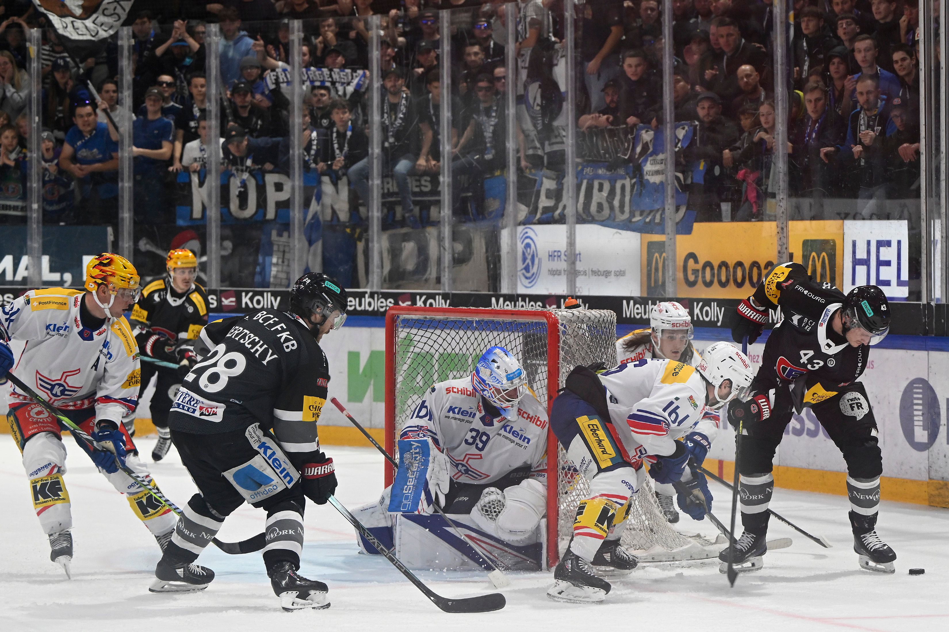 Fribourg-Gottéron bute sur un Kloten réaliste